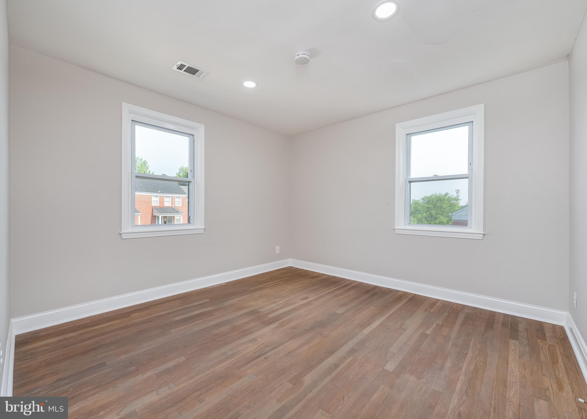 RAMBLEWOOD - Residential