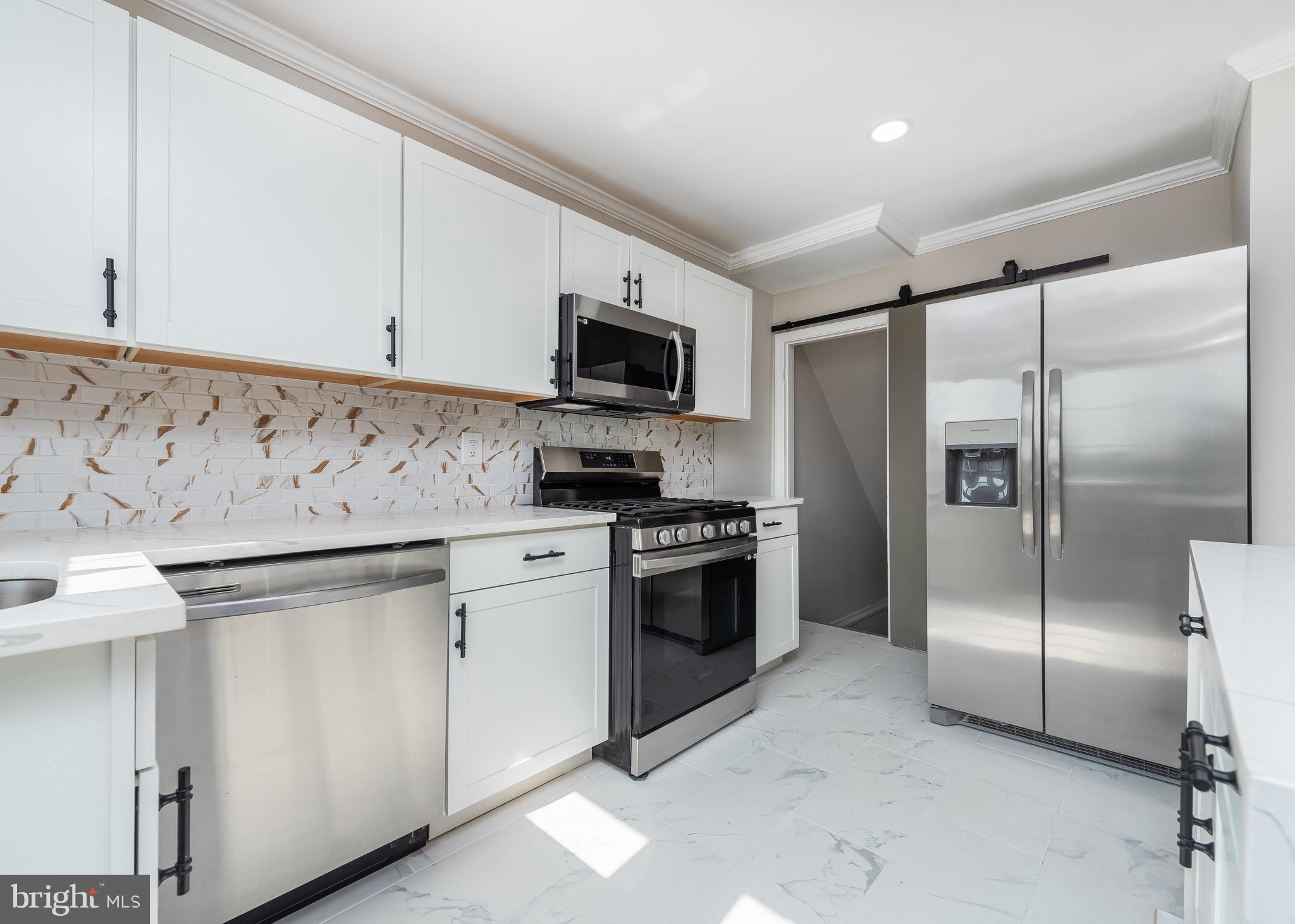 RAMBLEWOOD - Residential