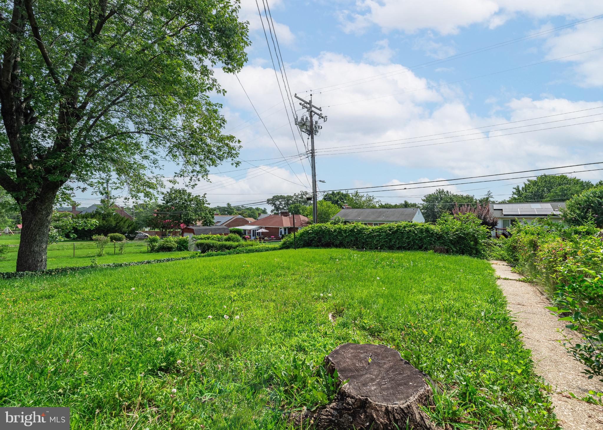 RAMBLEWOOD - Residential