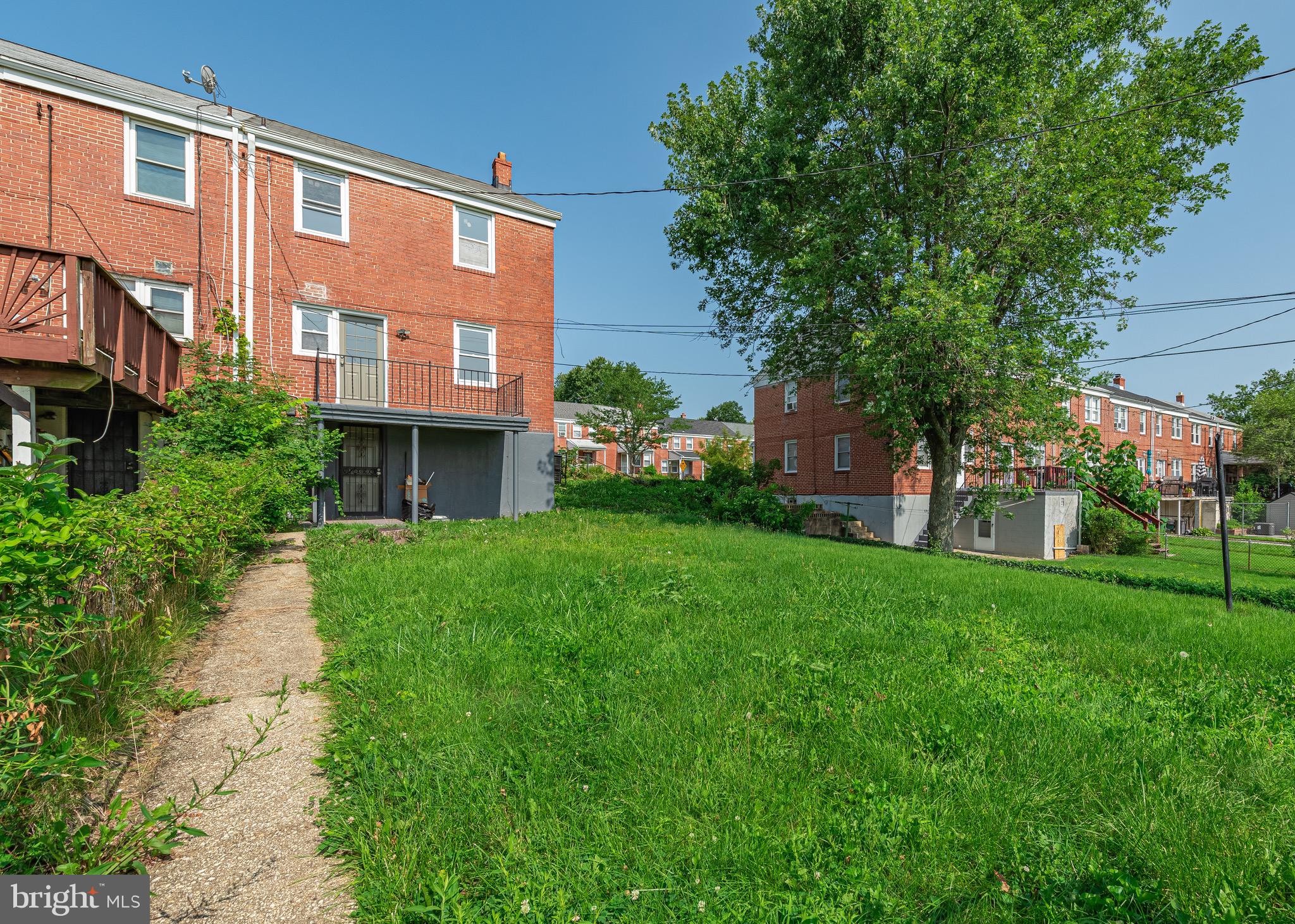 RAMBLEWOOD - Residential