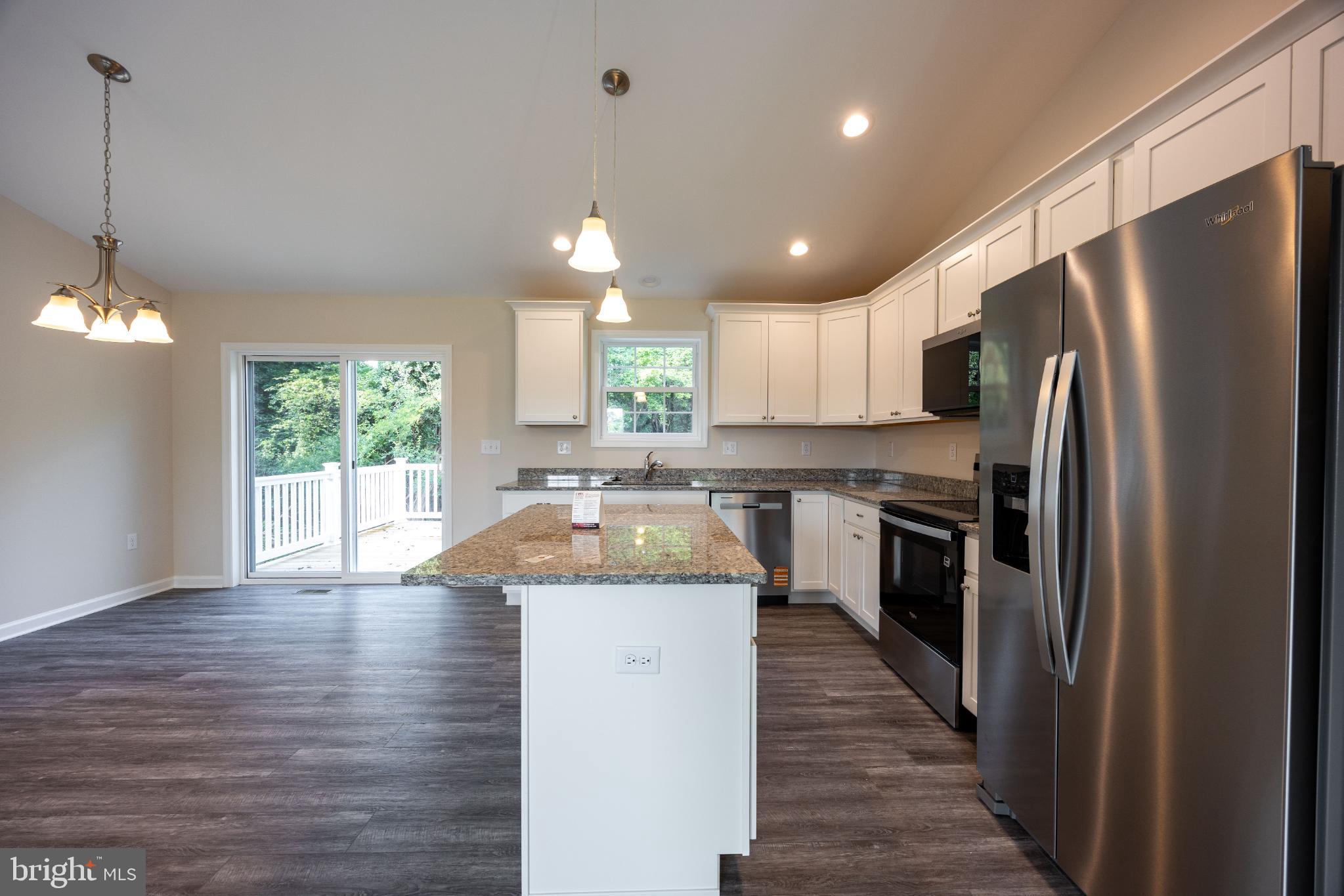 PRENTISS POINT - Residential