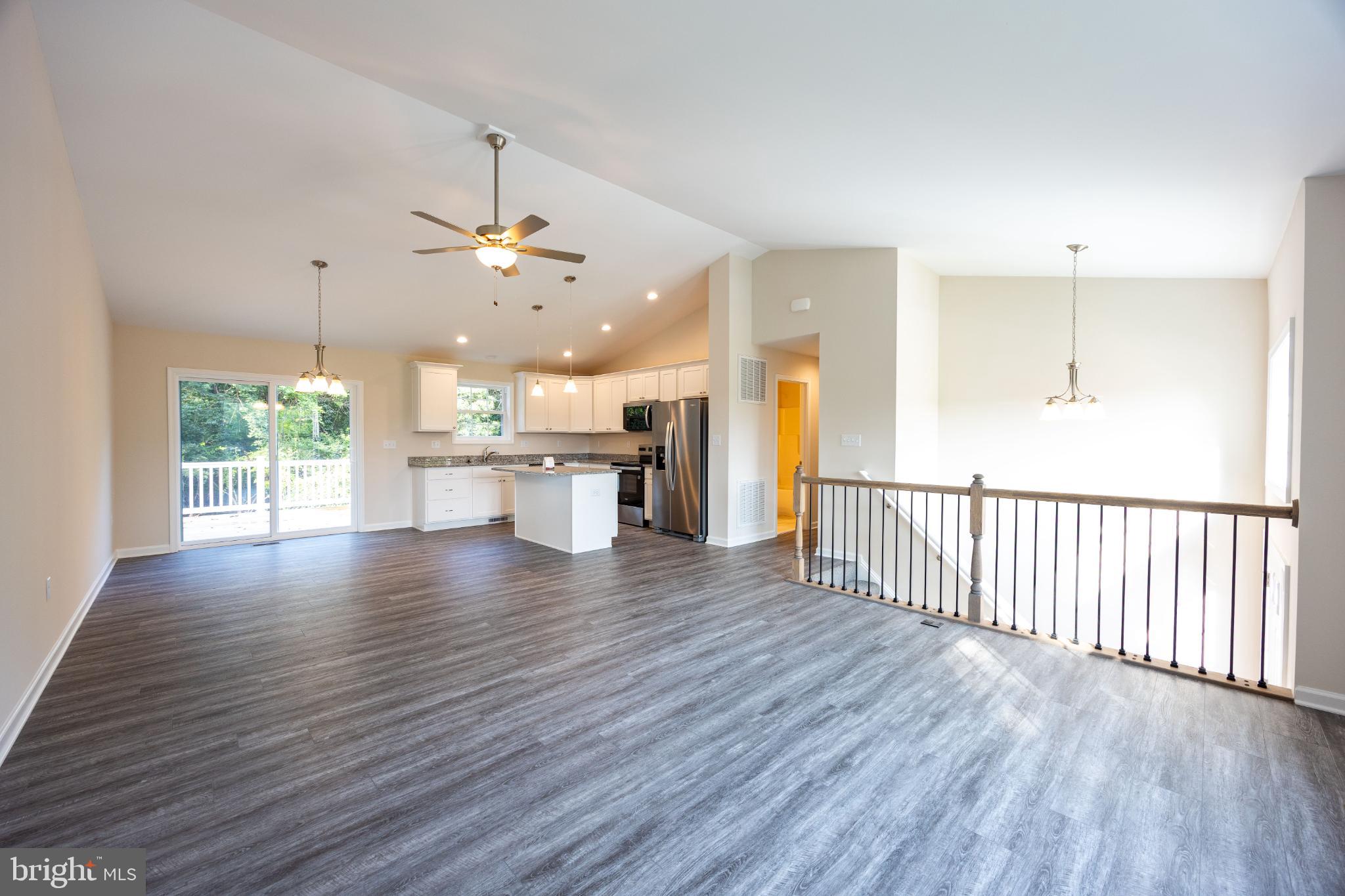 PRENTISS POINT - Residential