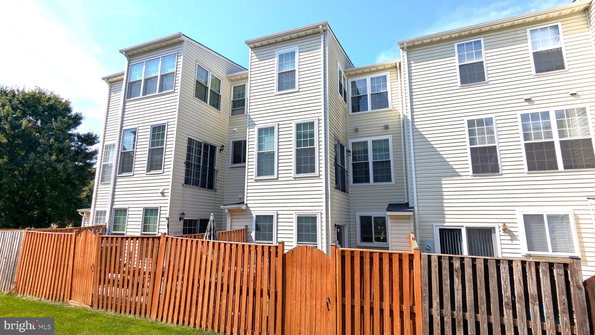 WOODLAND PARK - Residential