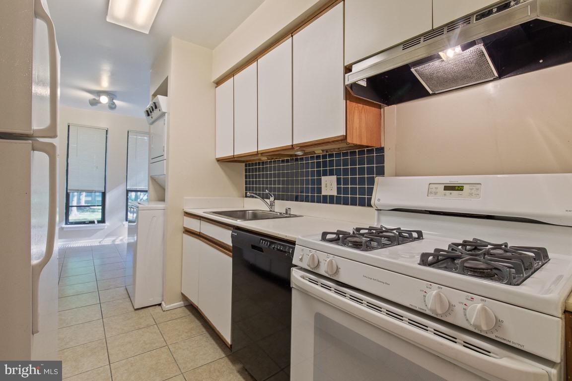 CHESTNUT GROVE - Residential