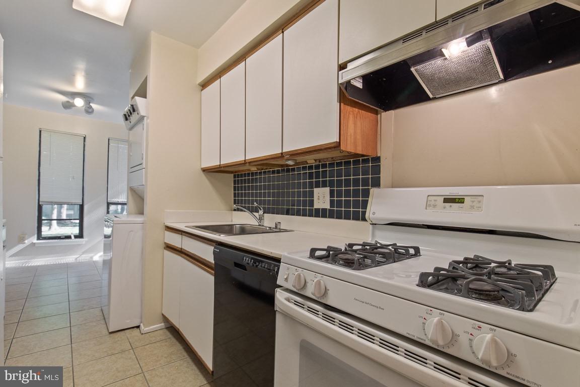 CHESTNUT GROVE - Residential