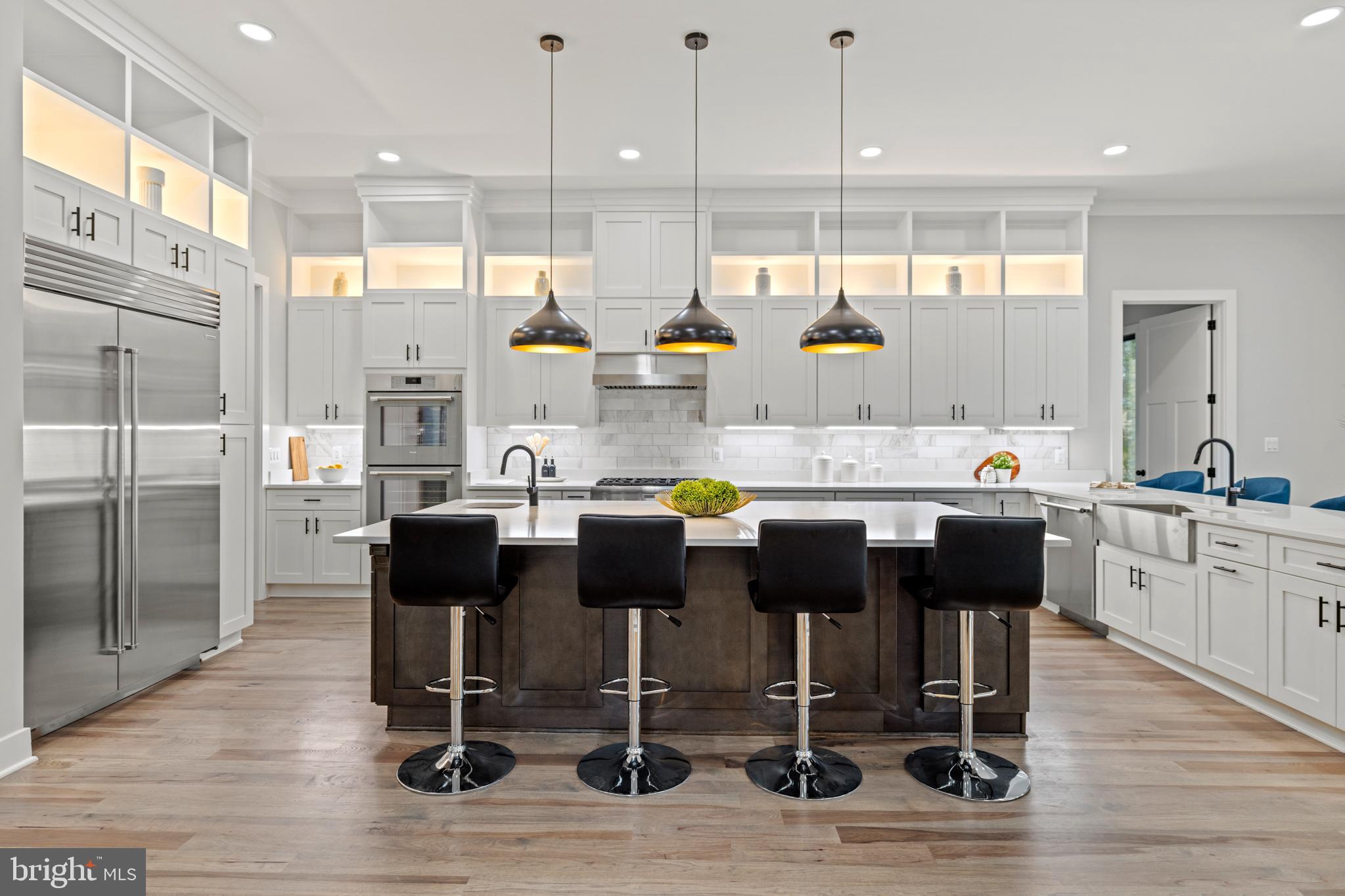 VIENNA WOODS - Residential