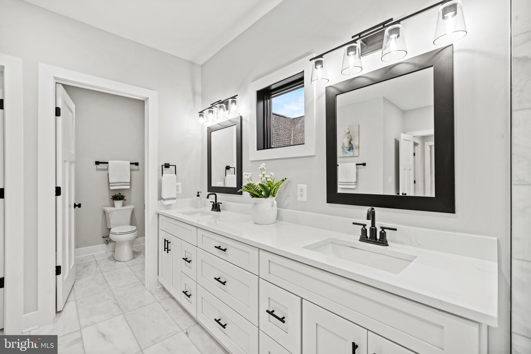 VIENNA WOODS - Residential