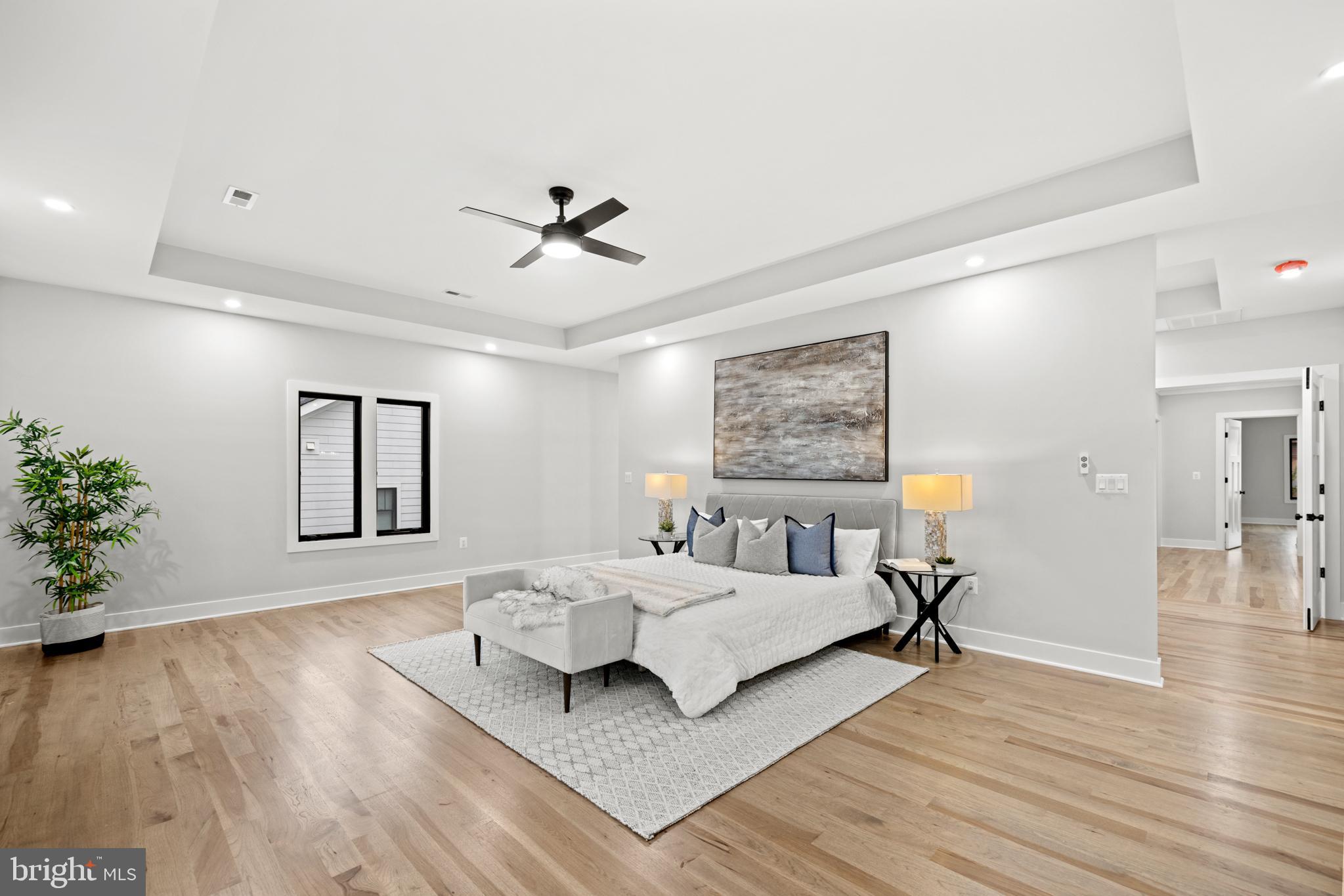 VIENNA WOODS - Residential