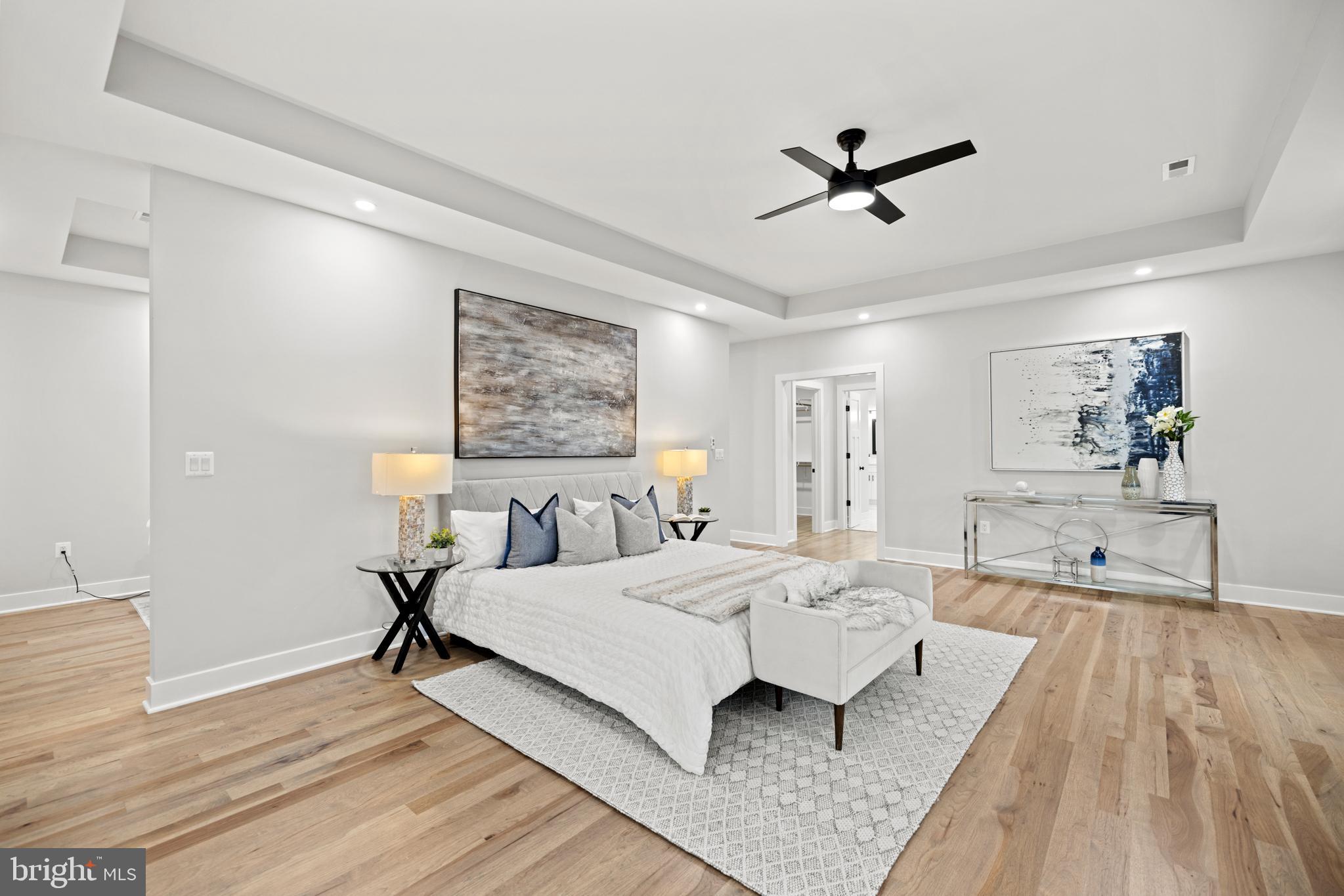 VIENNA WOODS - Residential