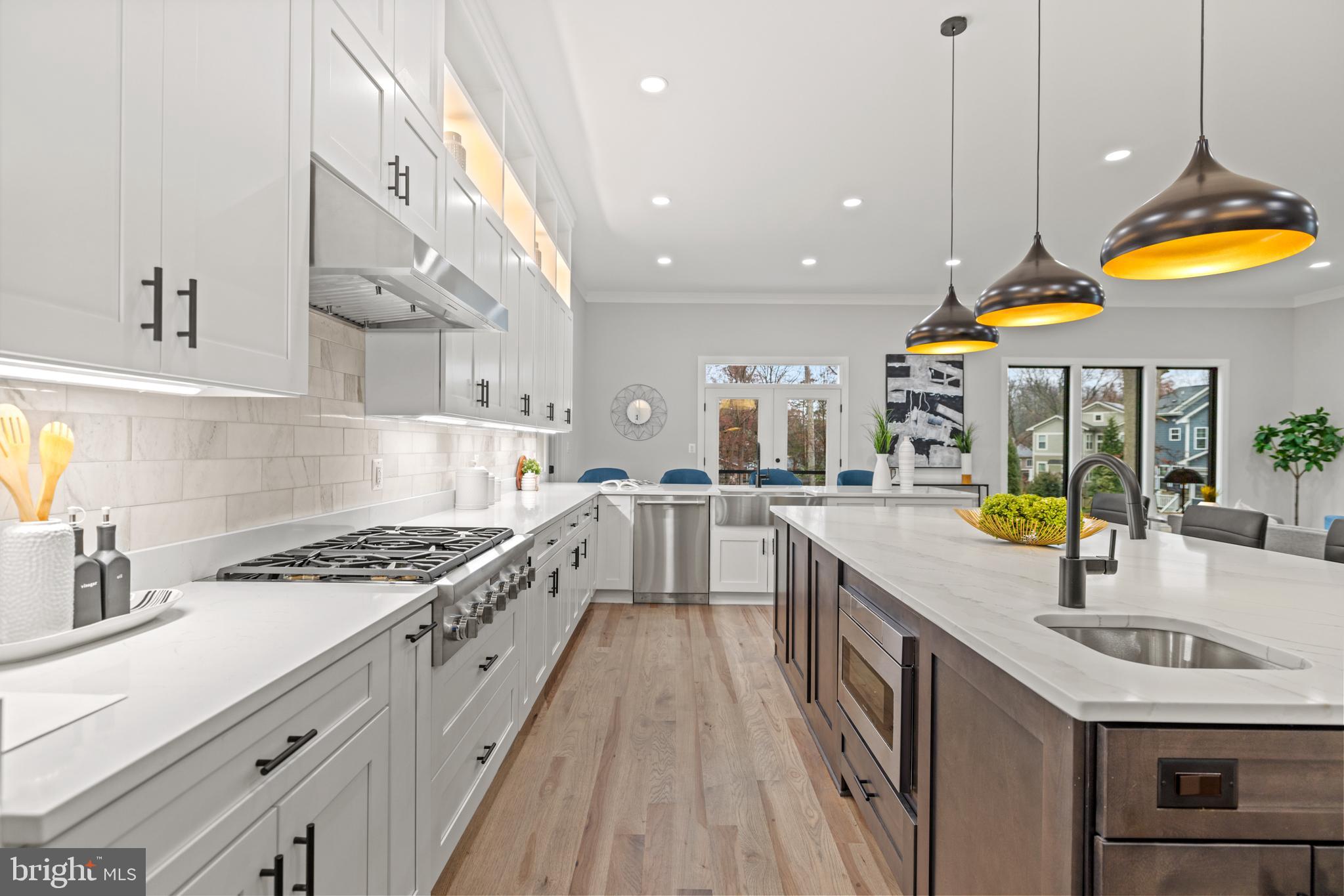 VIENNA WOODS - Residential