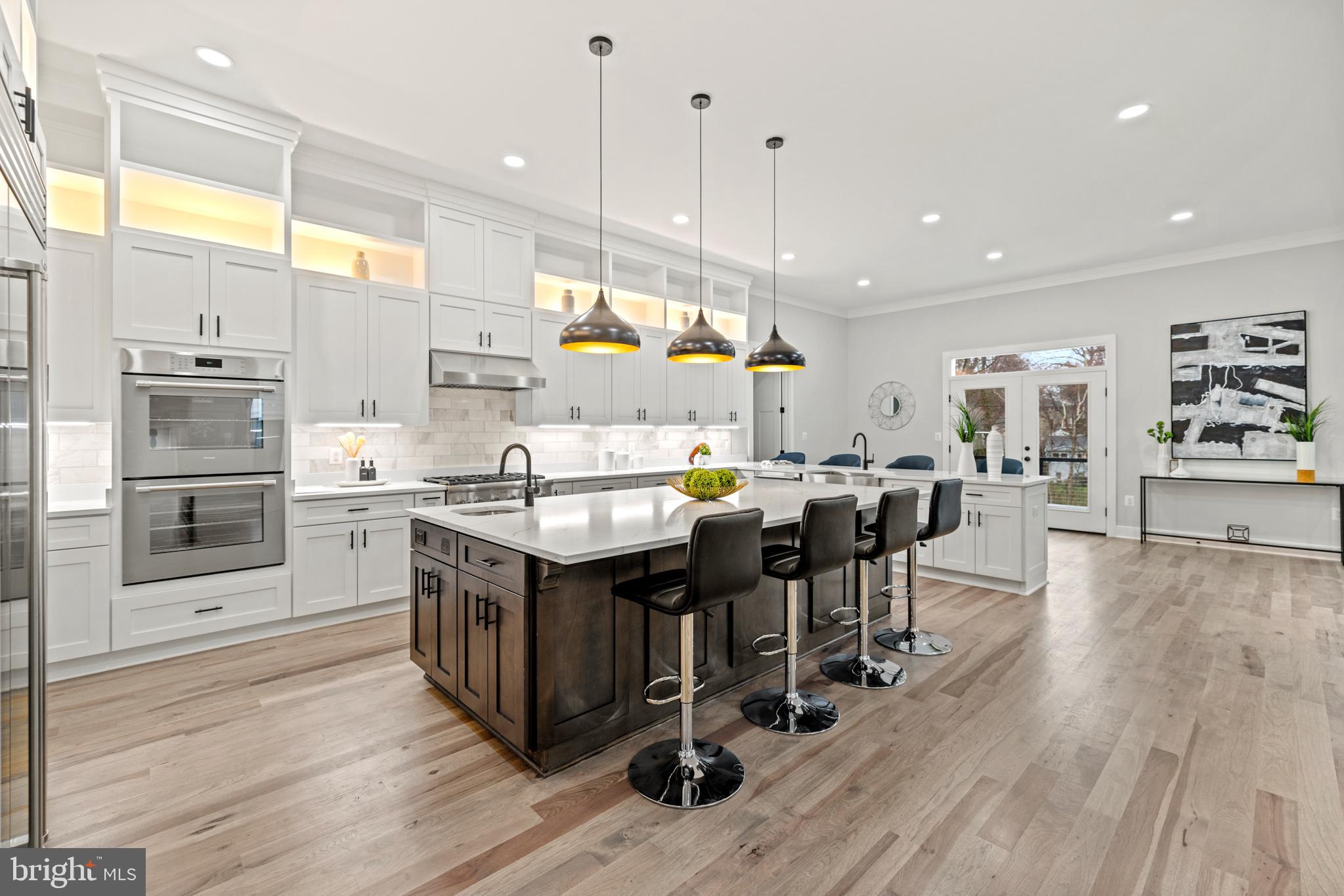 VIENNA WOODS - Residential