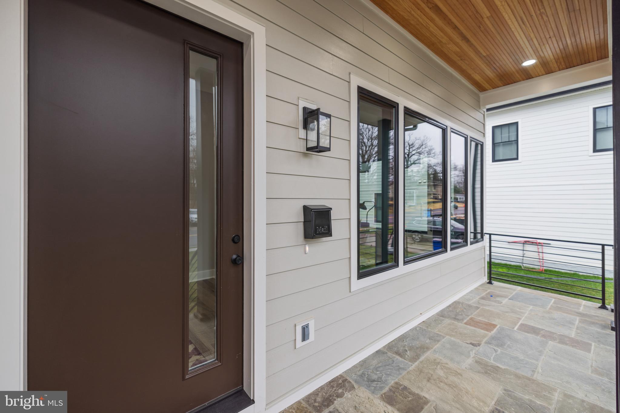 VIENNA WOODS - Residential