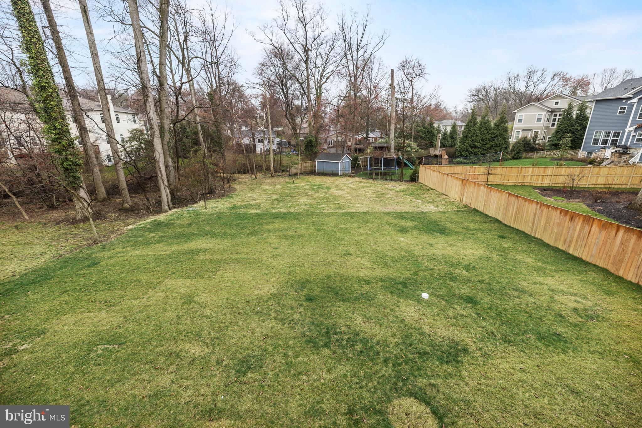 VIENNA WOODS - Residential