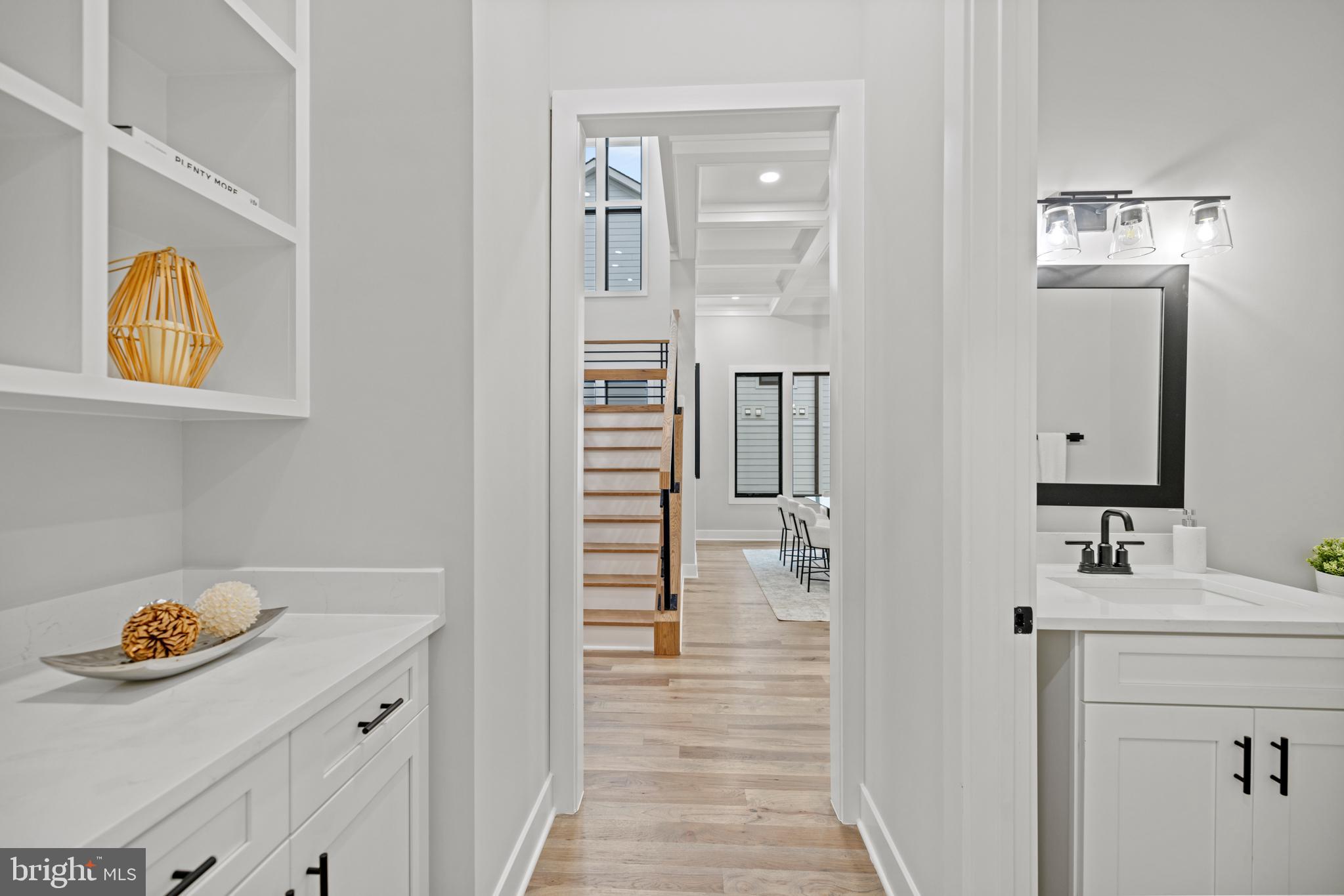 VIENNA WOODS - Residential