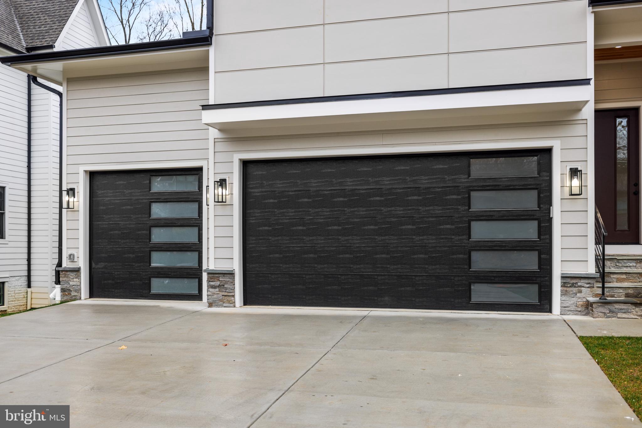 VIENNA WOODS - Residential