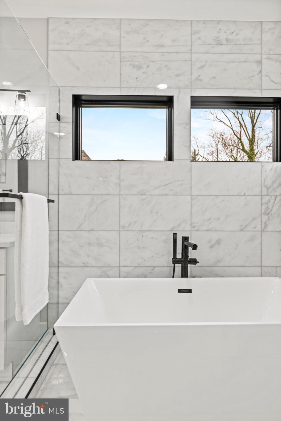 VIENNA WOODS - Residential