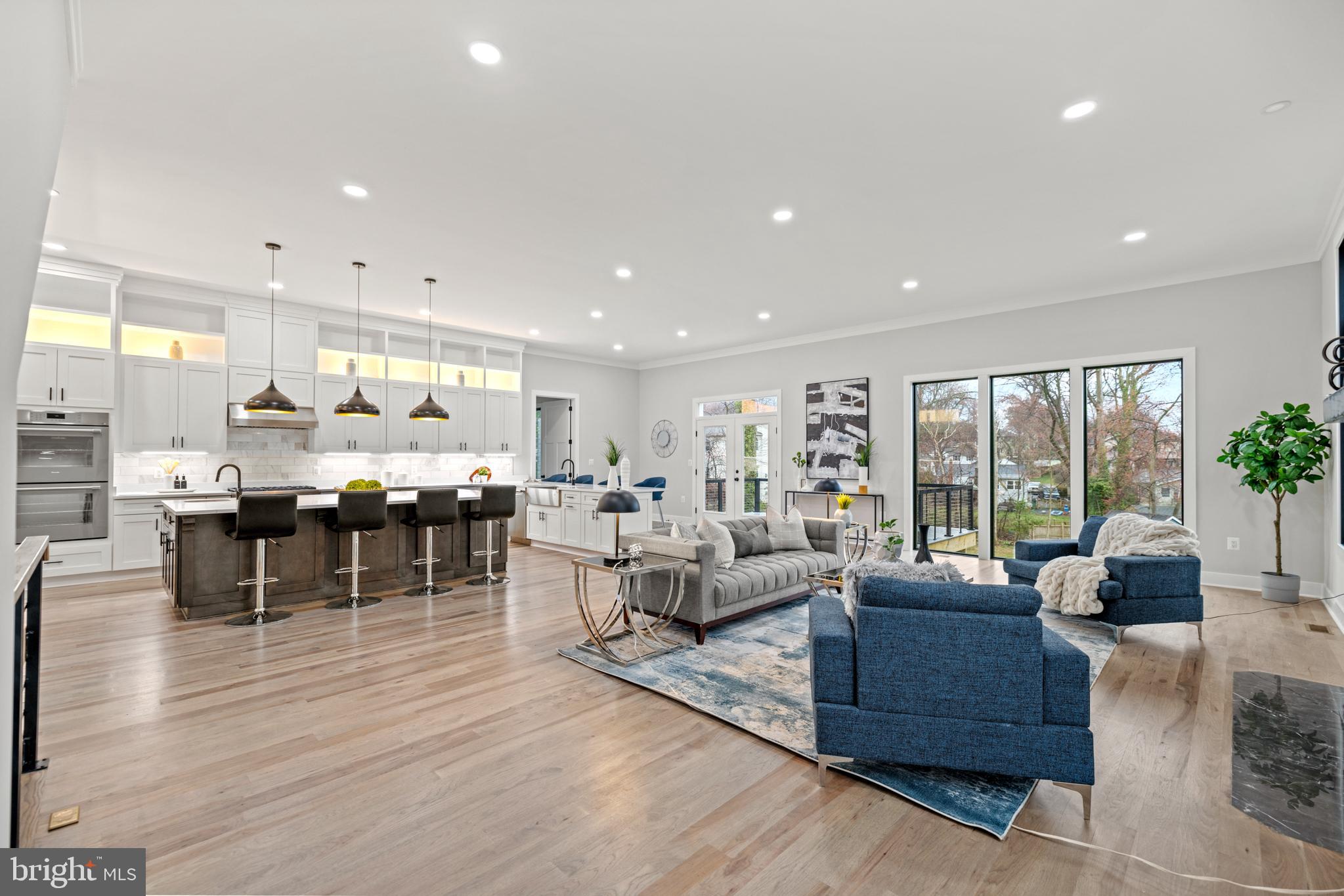 VIENNA WOODS - Residential