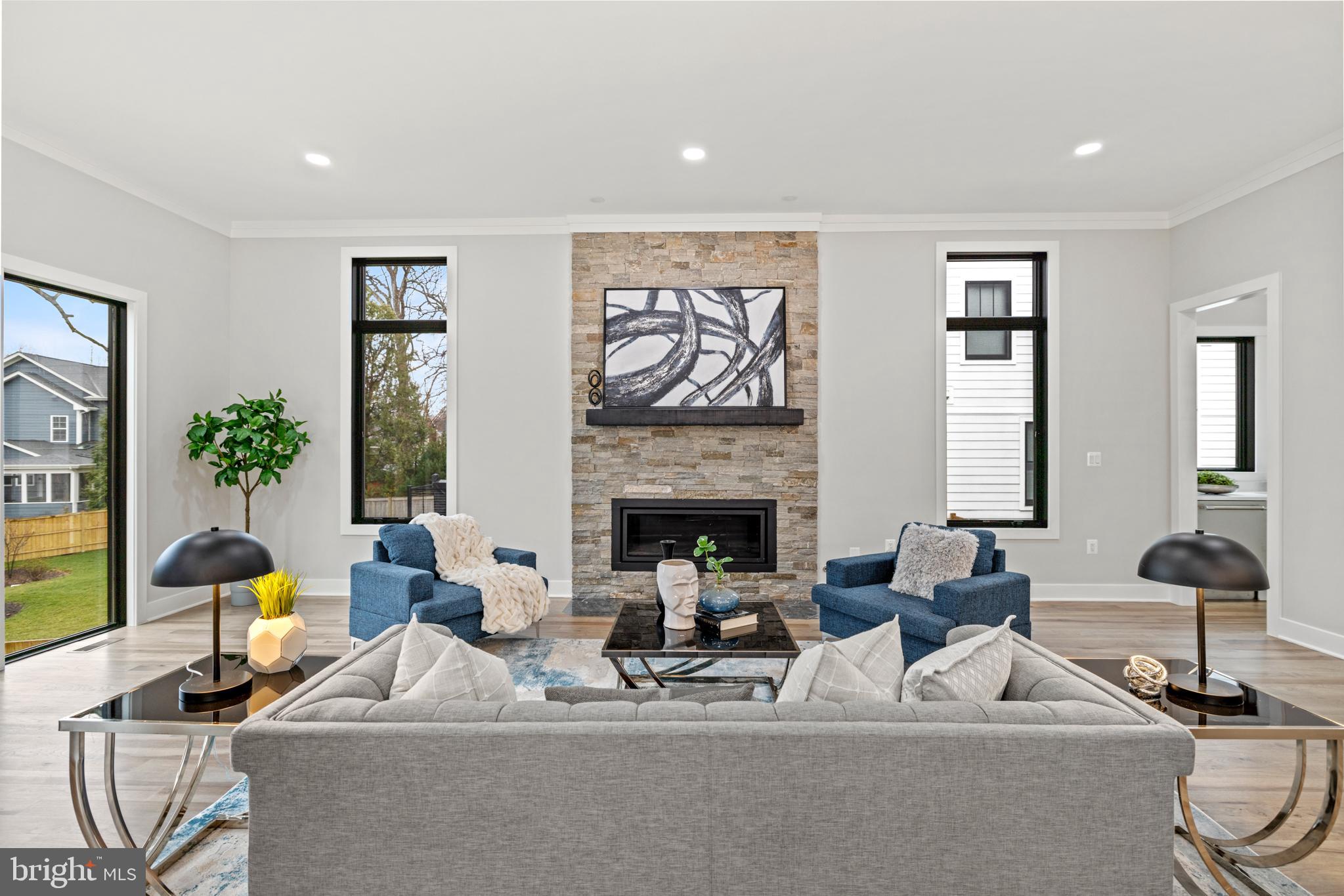 VIENNA WOODS - Residential