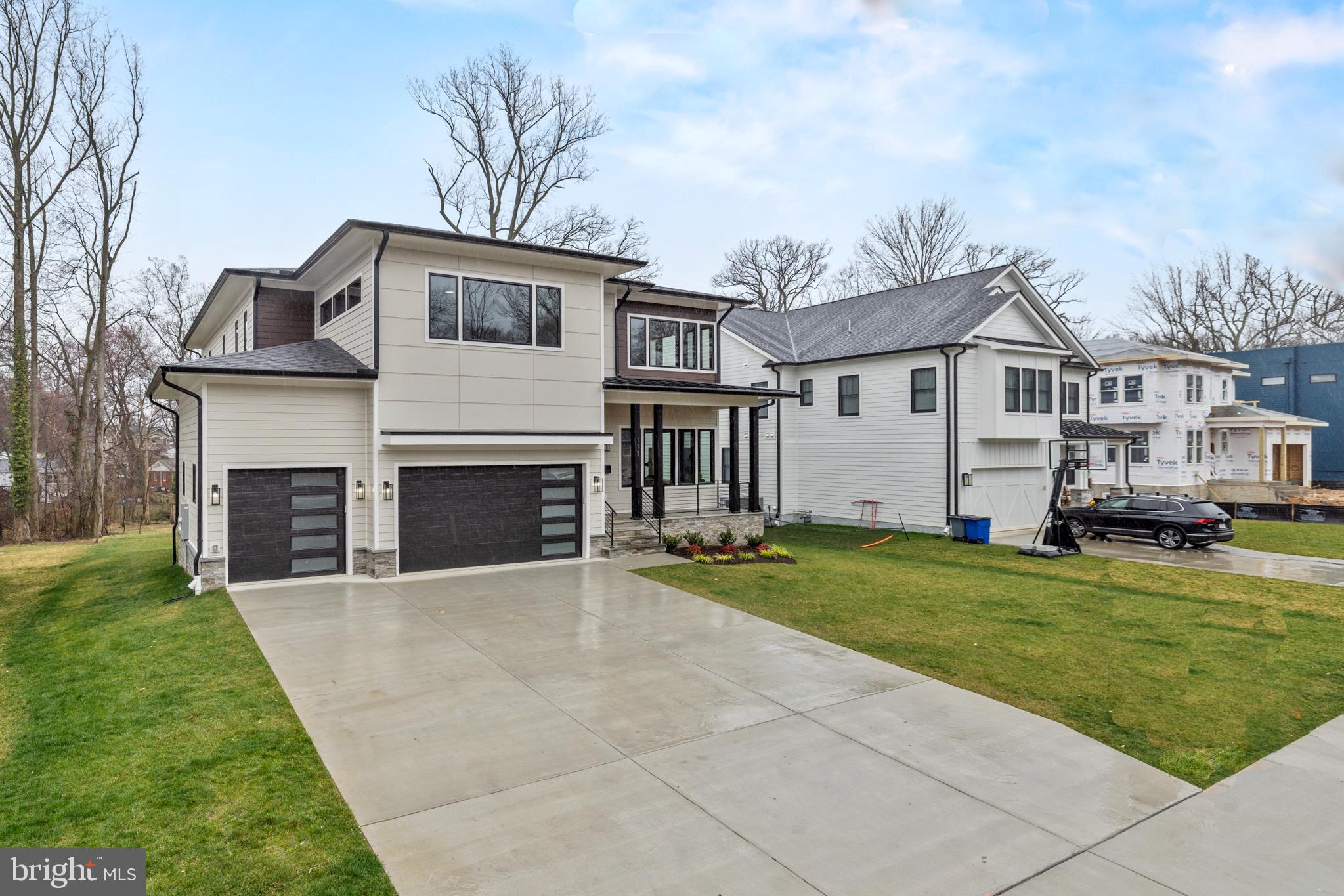 VIENNA WOODS - Residential