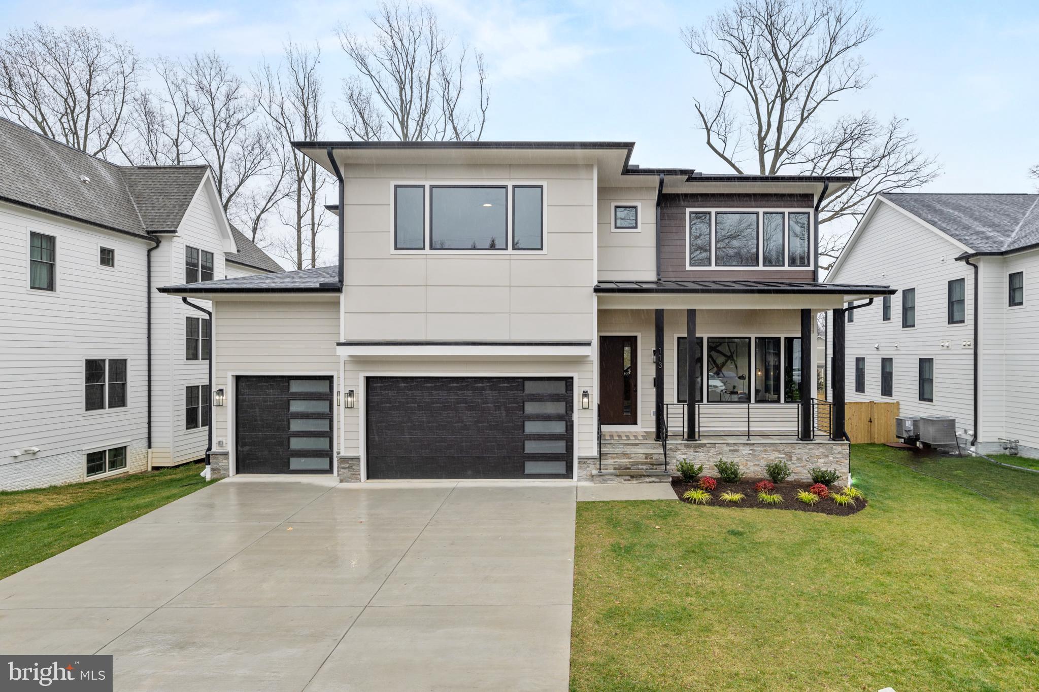 VIENNA WOODS - Residential