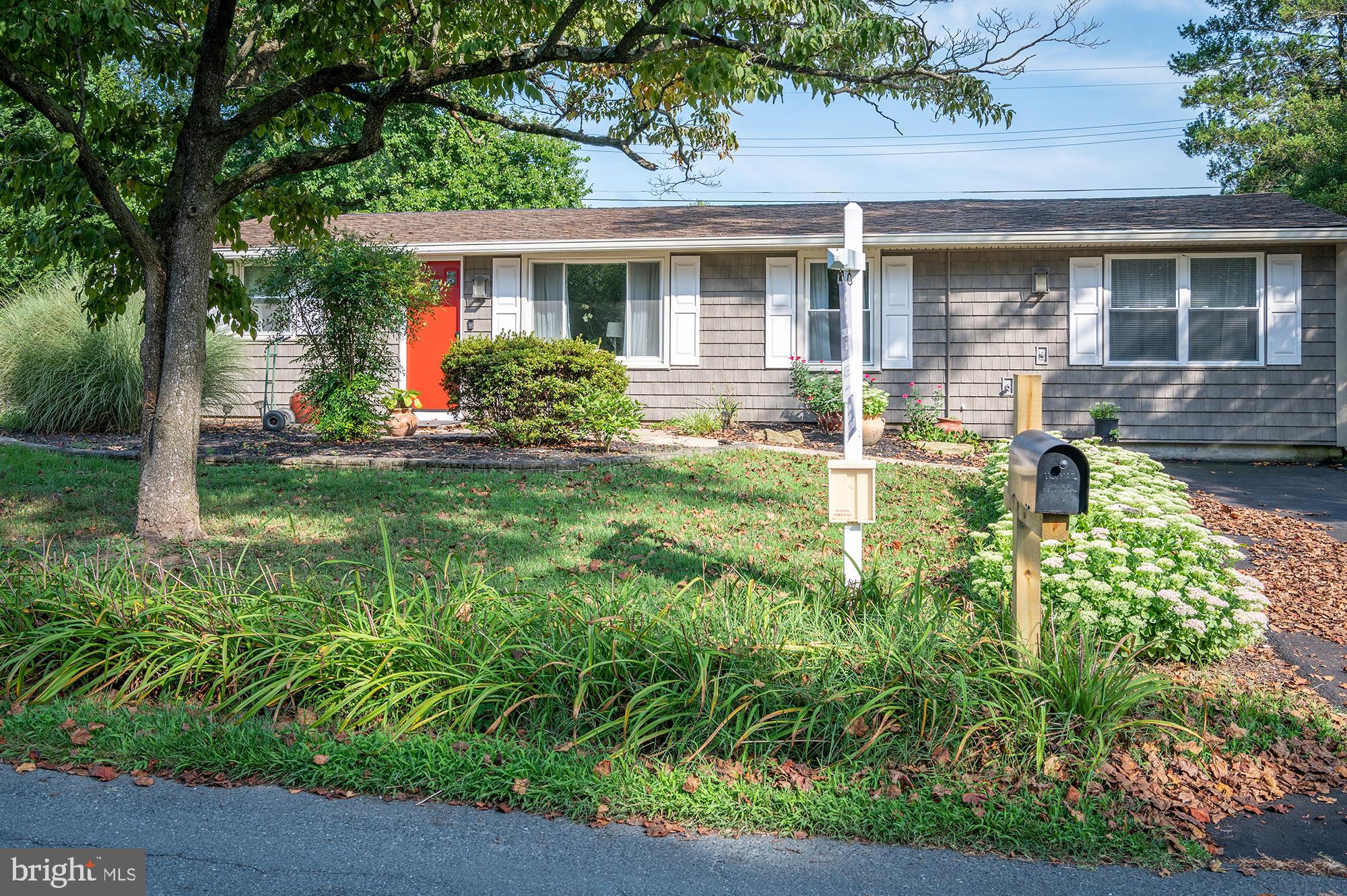 CRESTWOOD ACRES - Residential