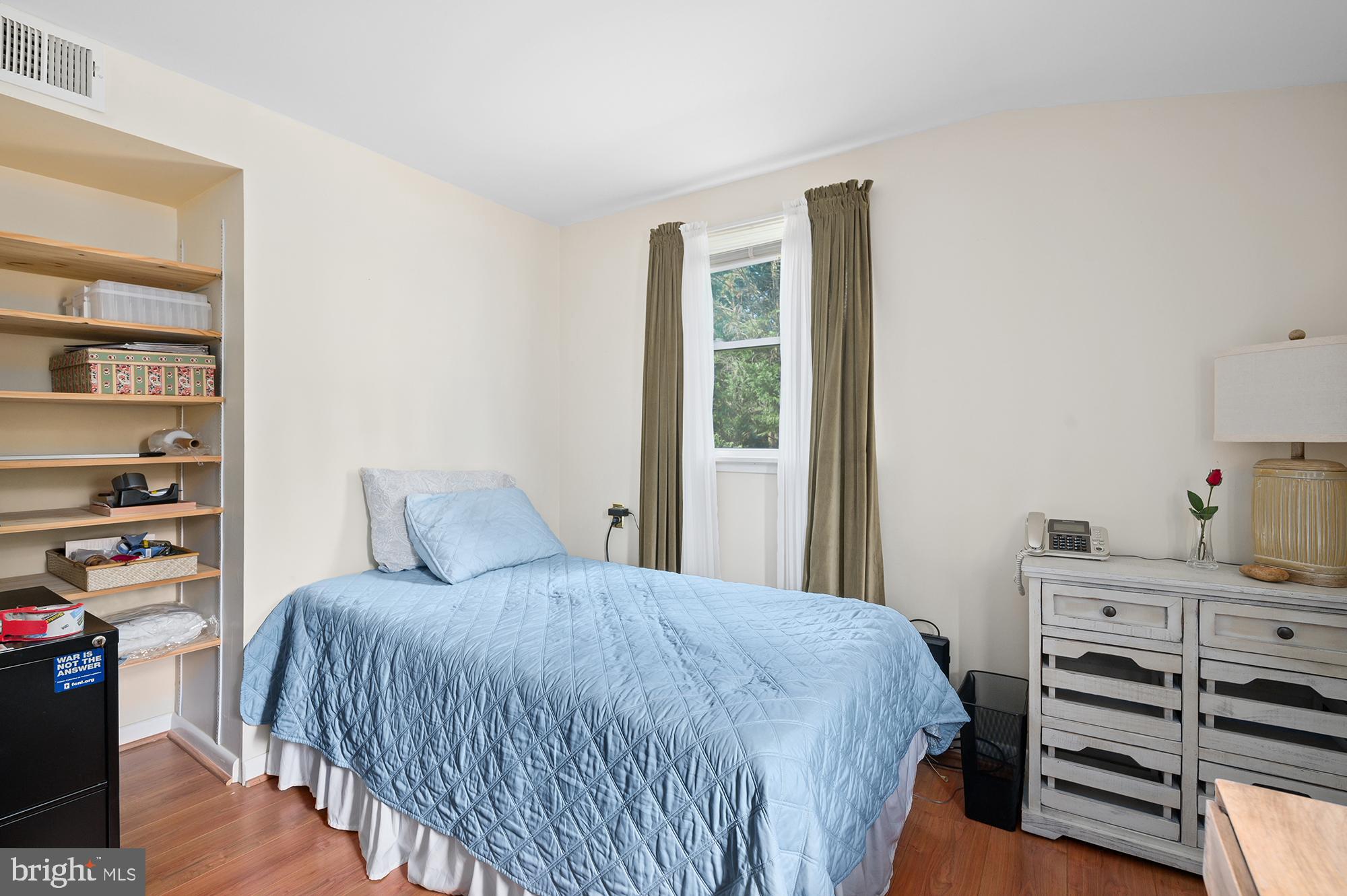 CRESTWOOD ACRES - Residential