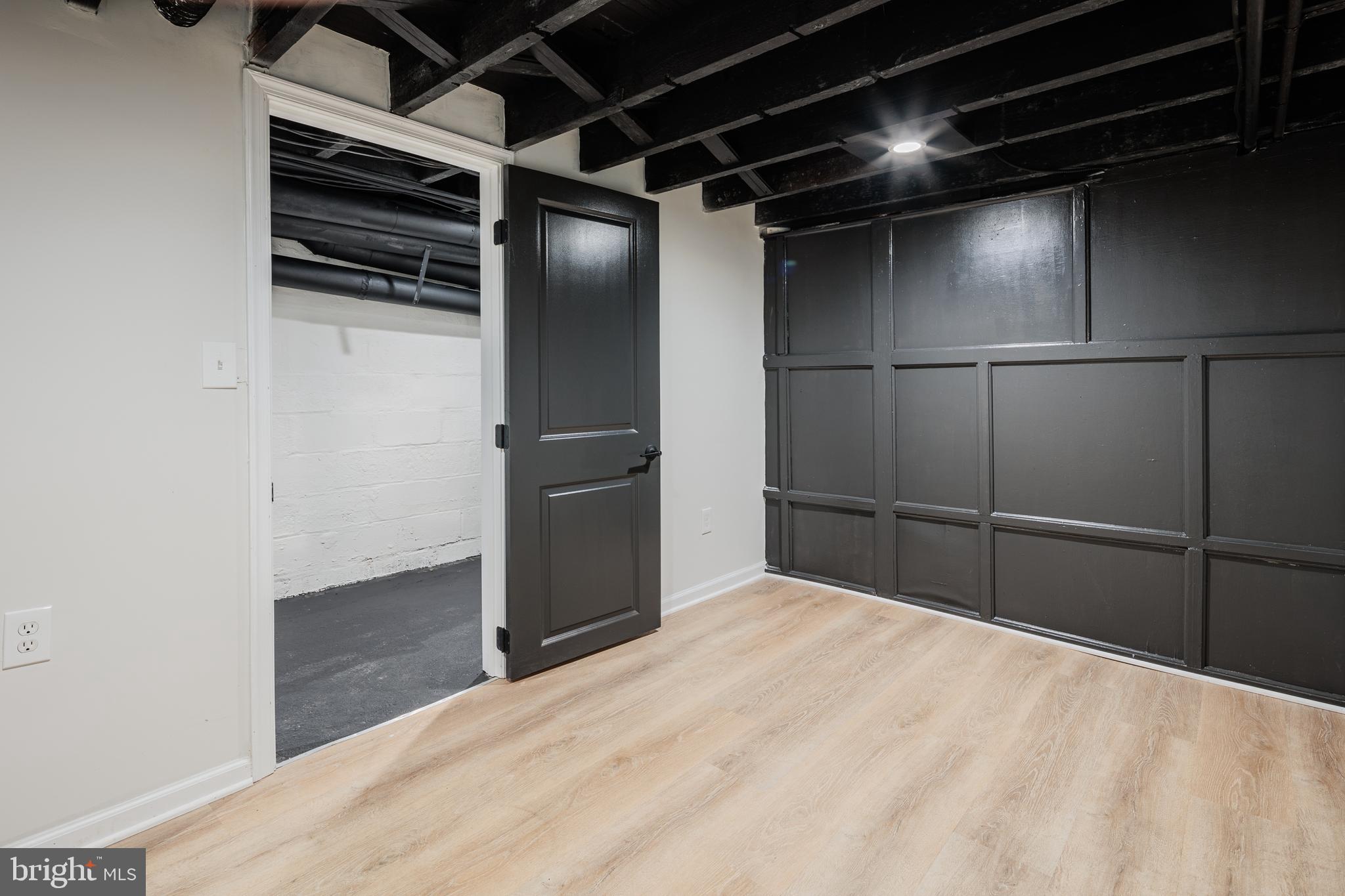 BROOKLYN - Residential