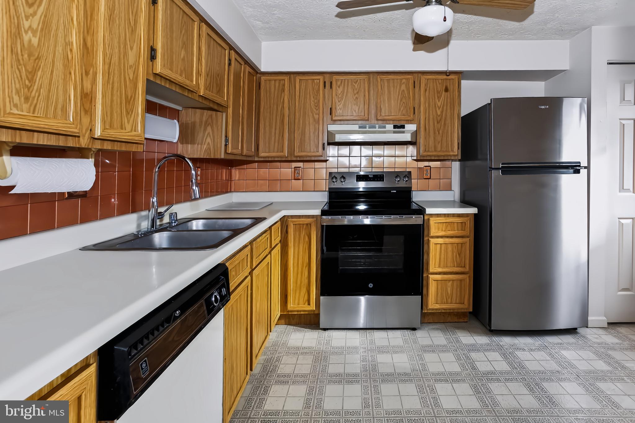 21 CROSSWOOD COURT, BURTONSVILLE, MD, 20866 21 CROSSWOOD COURT