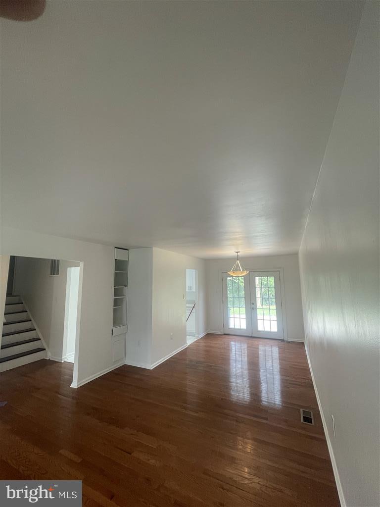 FORT WASHINGTON ESTATES - Residential Lease