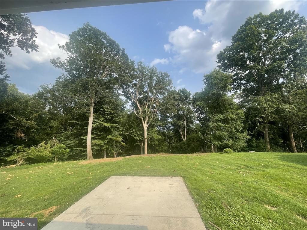 FORT WASHINGTON ESTATES - Residential Lease