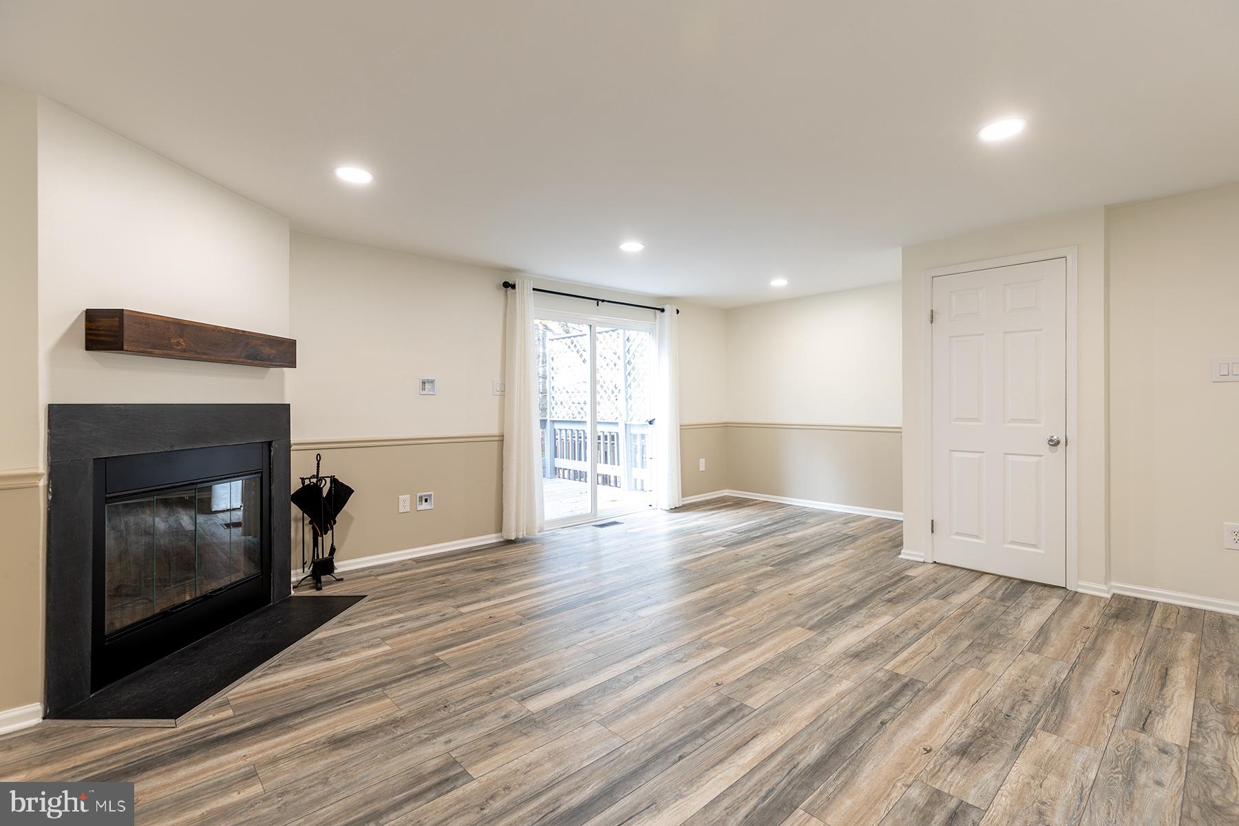 ULMSTEAD GARDENS - Residential Lease