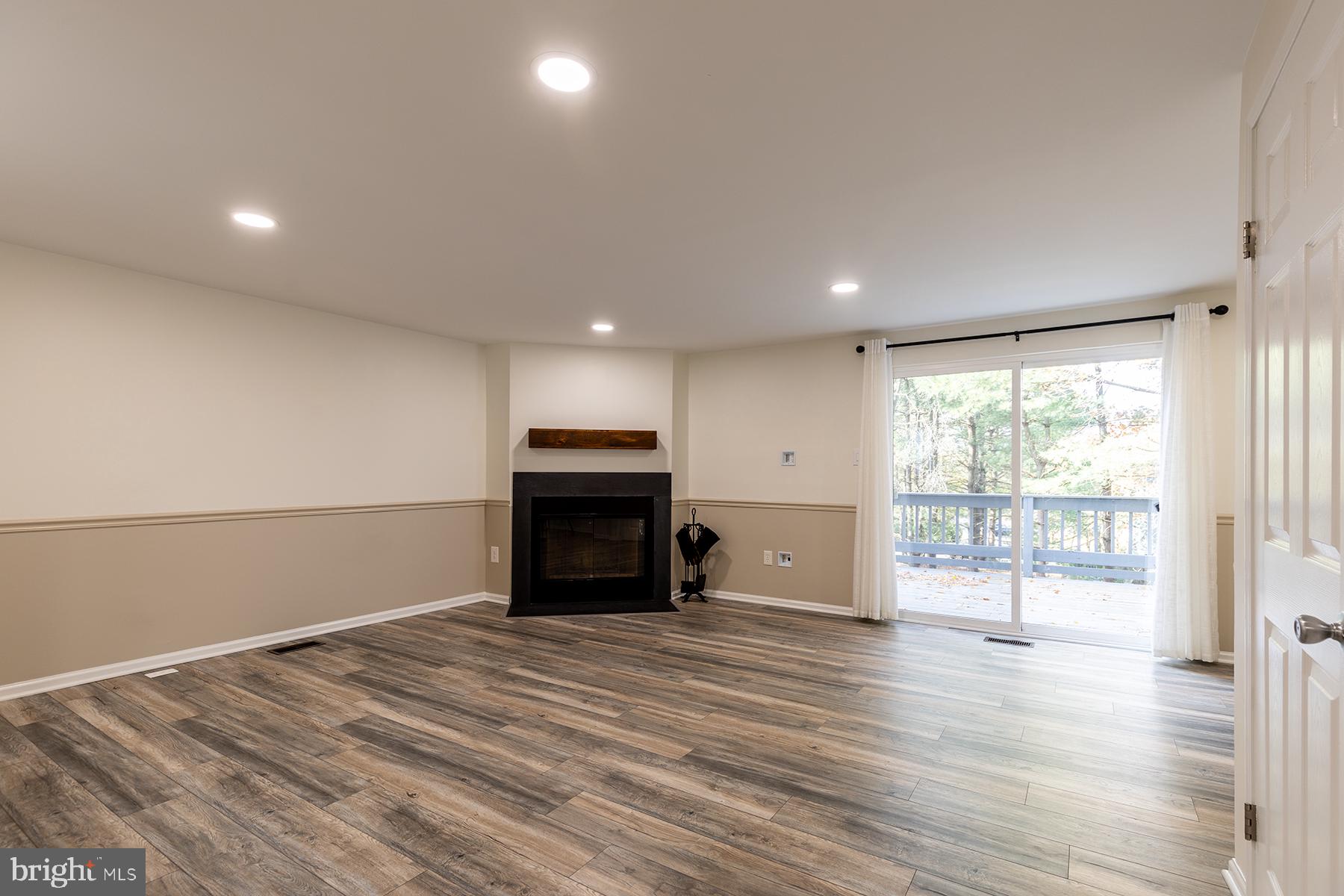 ULMSTEAD GARDENS - Residential Lease