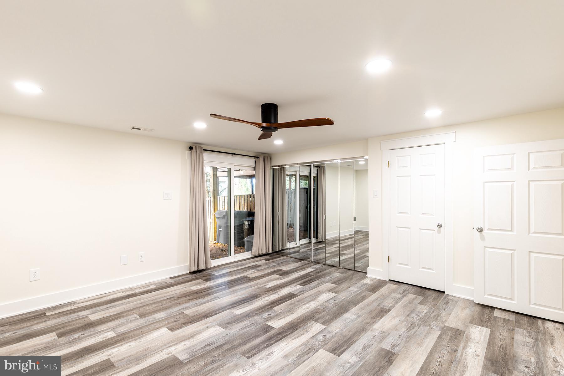 ULMSTEAD GARDENS - Residential Lease