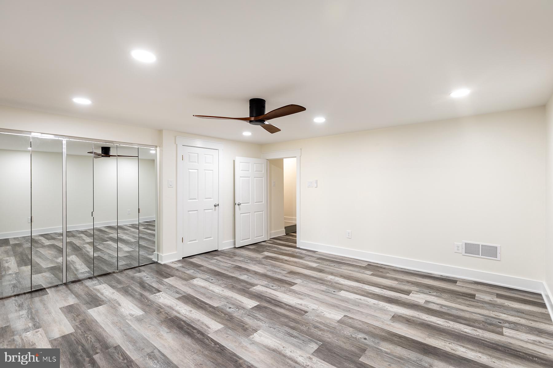 ULMSTEAD GARDENS - Residential Lease