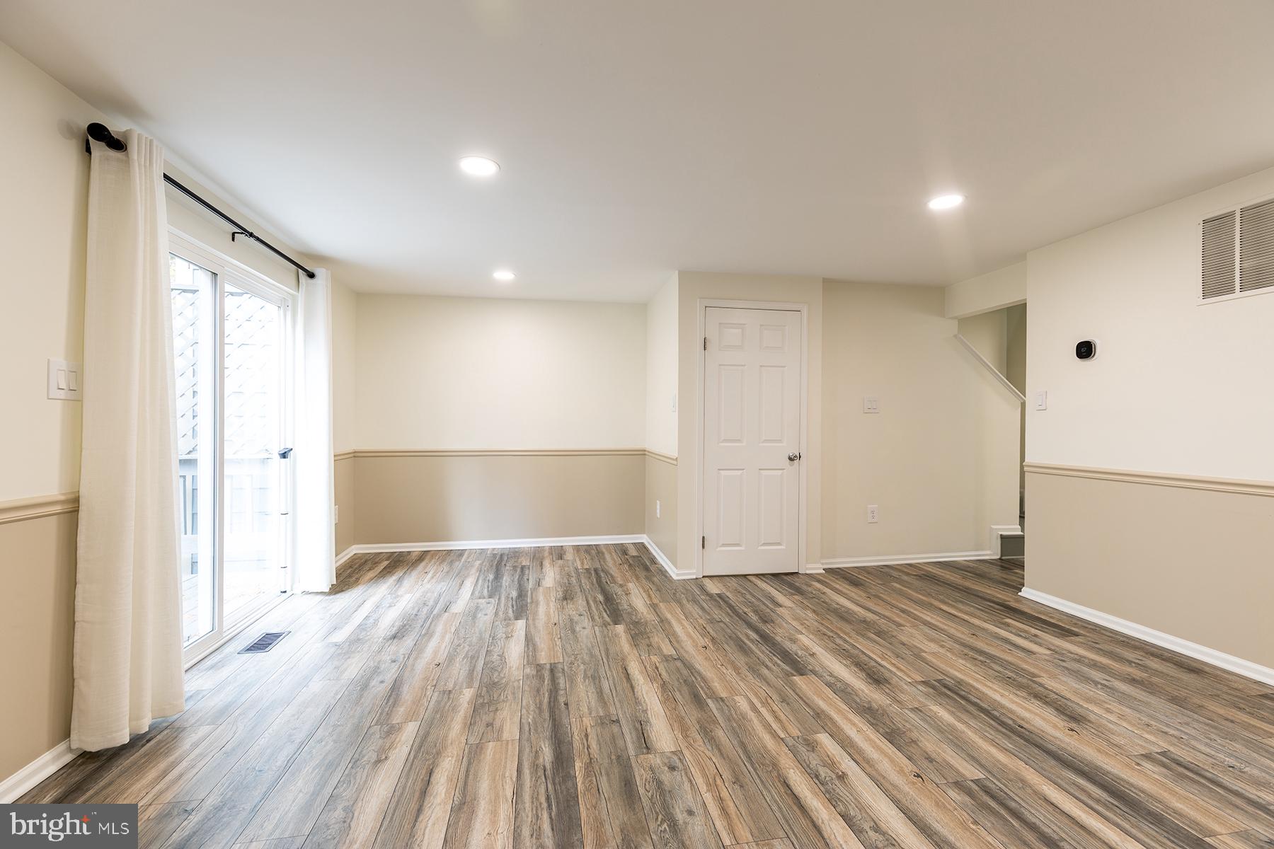 ULMSTEAD GARDENS - Residential Lease