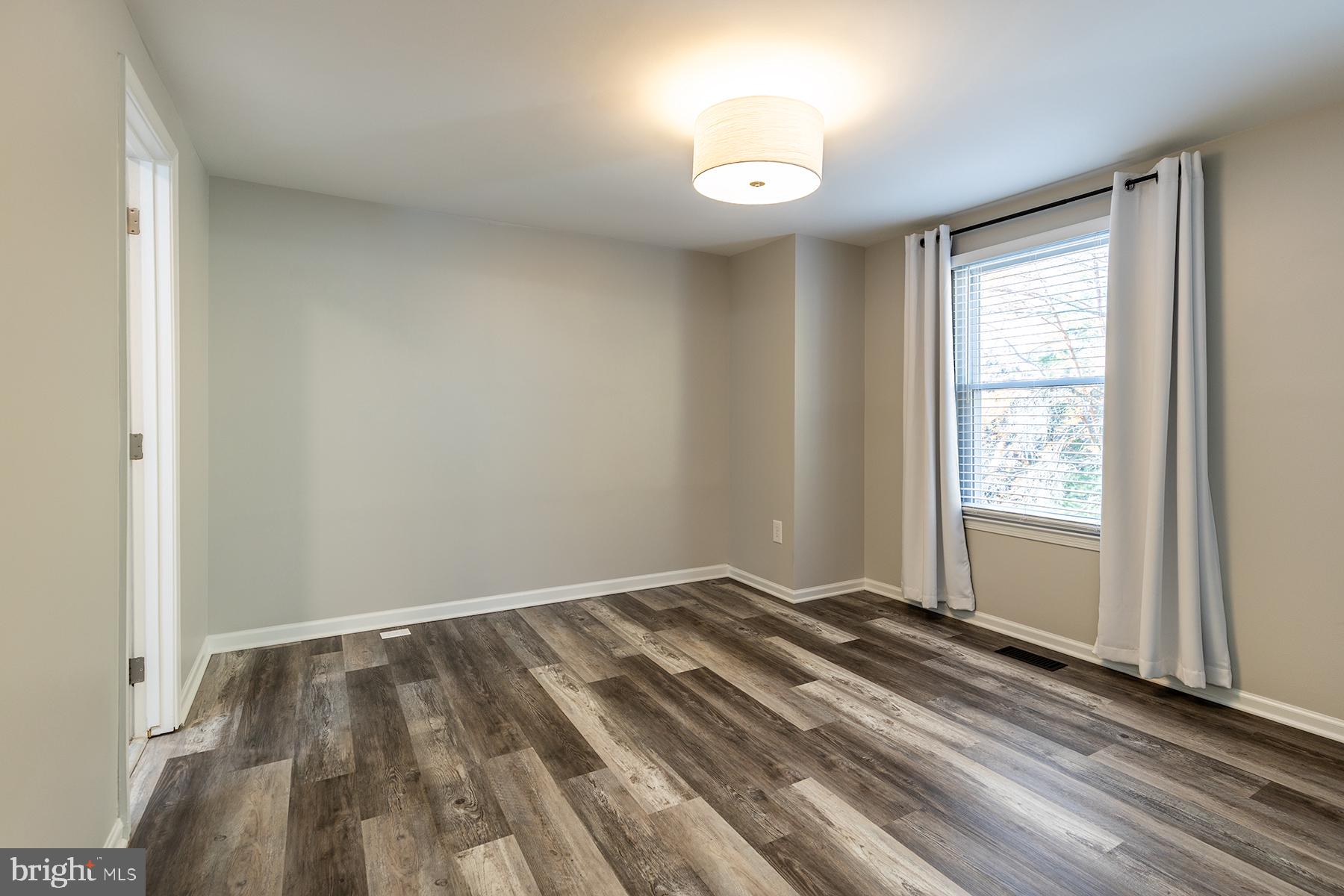 ULMSTEAD GARDENS - Residential Lease