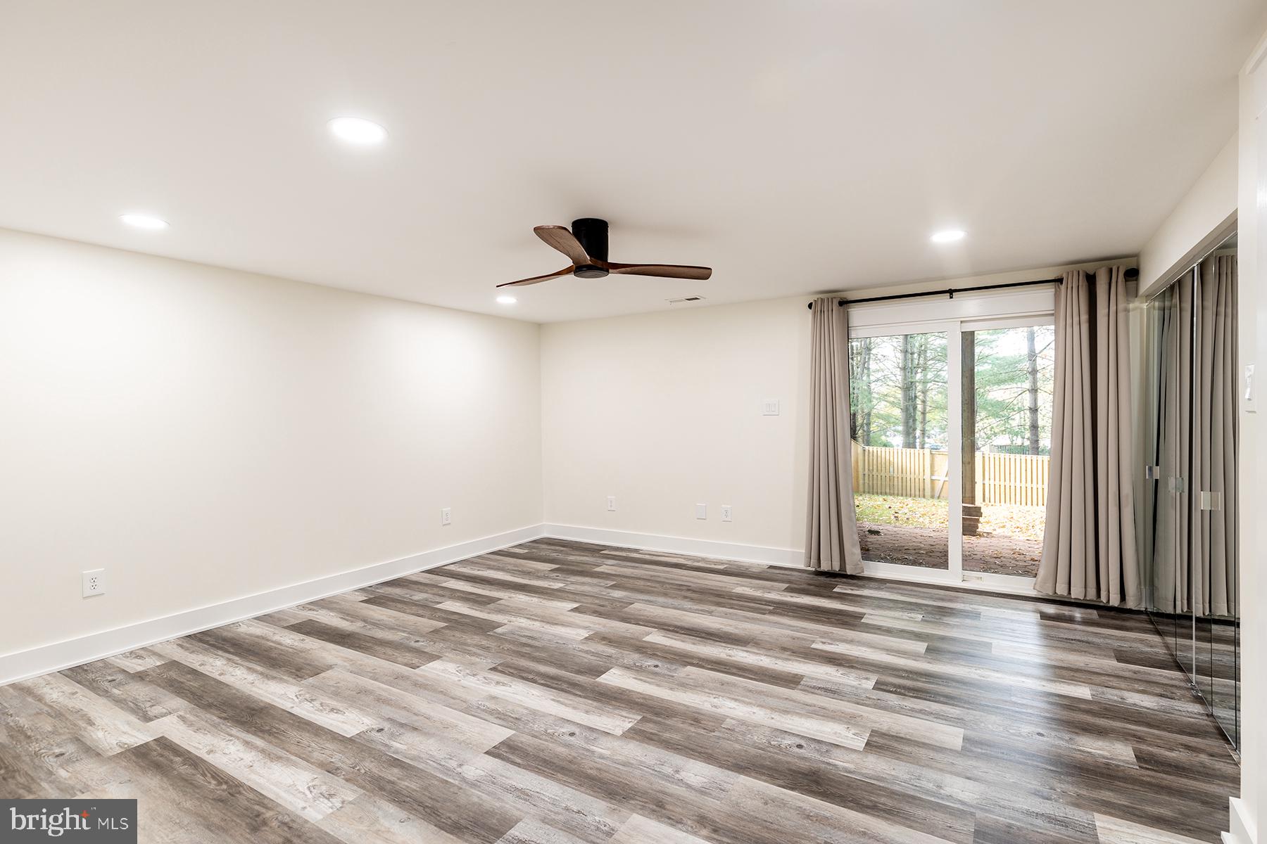 ULMSTEAD GARDENS - Residential Lease