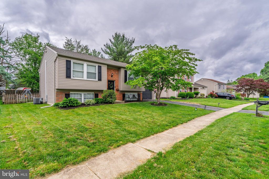 Photo of 2837 Pebblebrook Drive, LANCASTER, PA 17601 (MLS # PALA2070312)