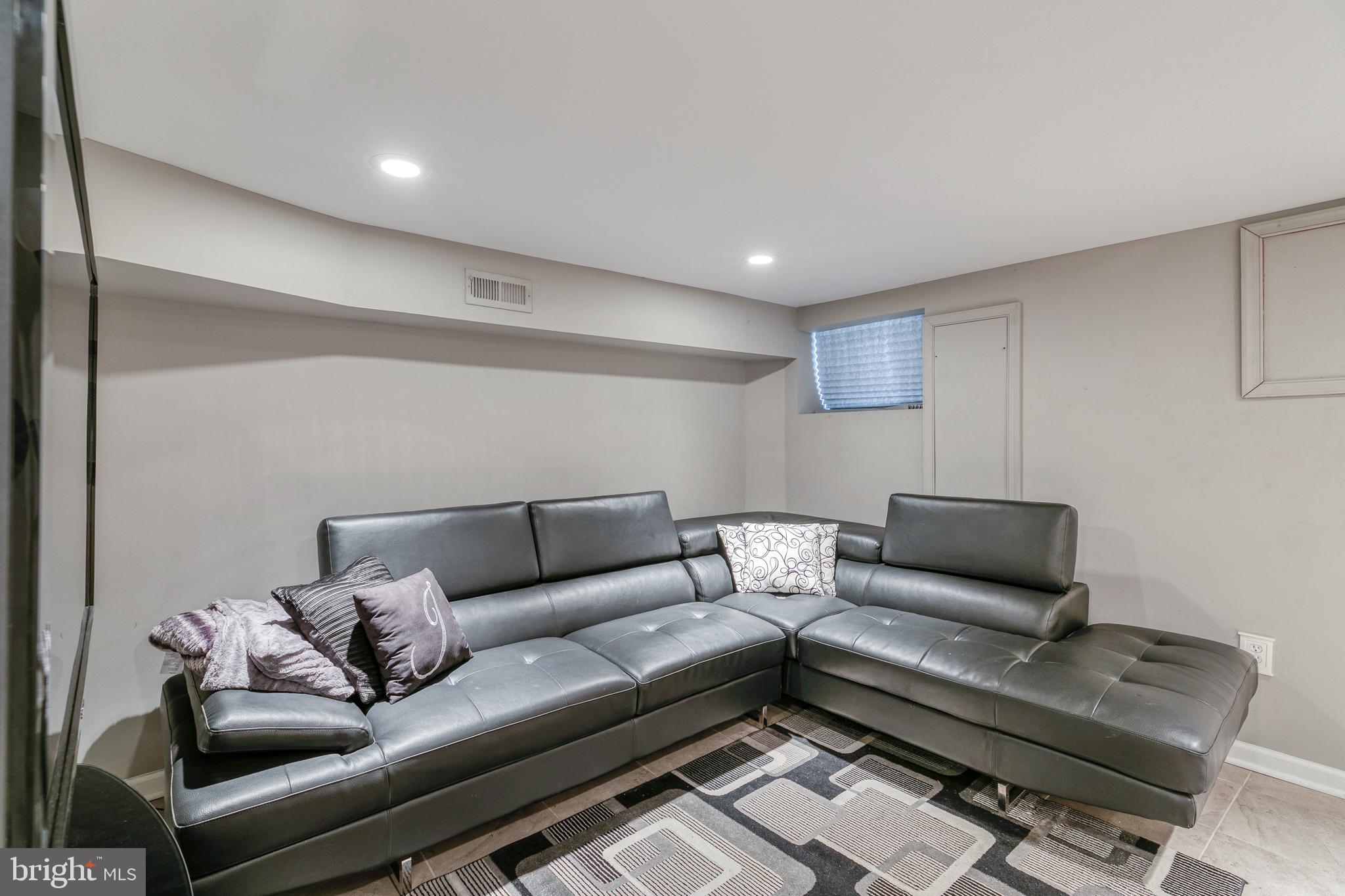 PHILADELPHIA (SOUTH) - Residential