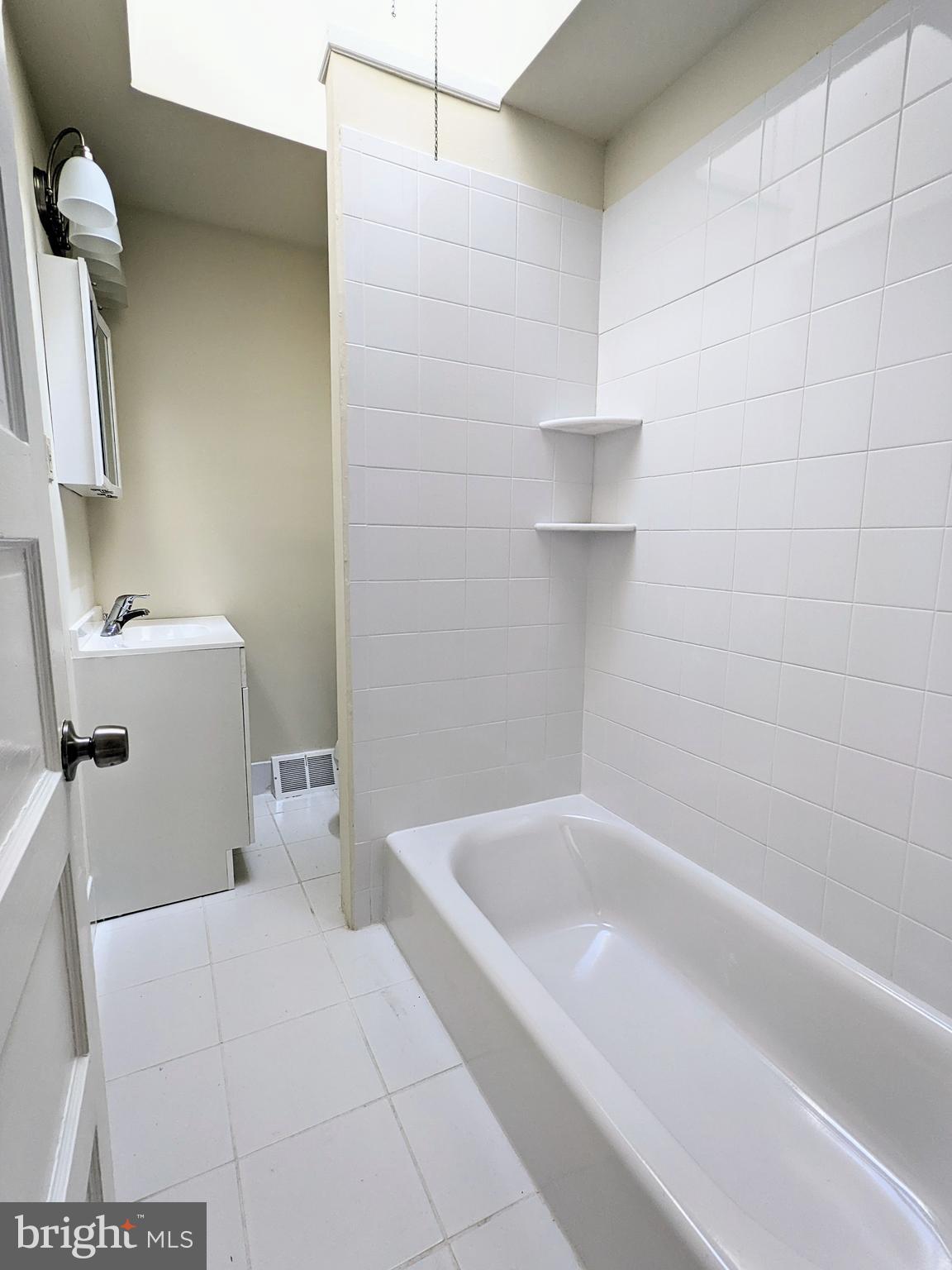 BRYN MAWR - Residential Lease