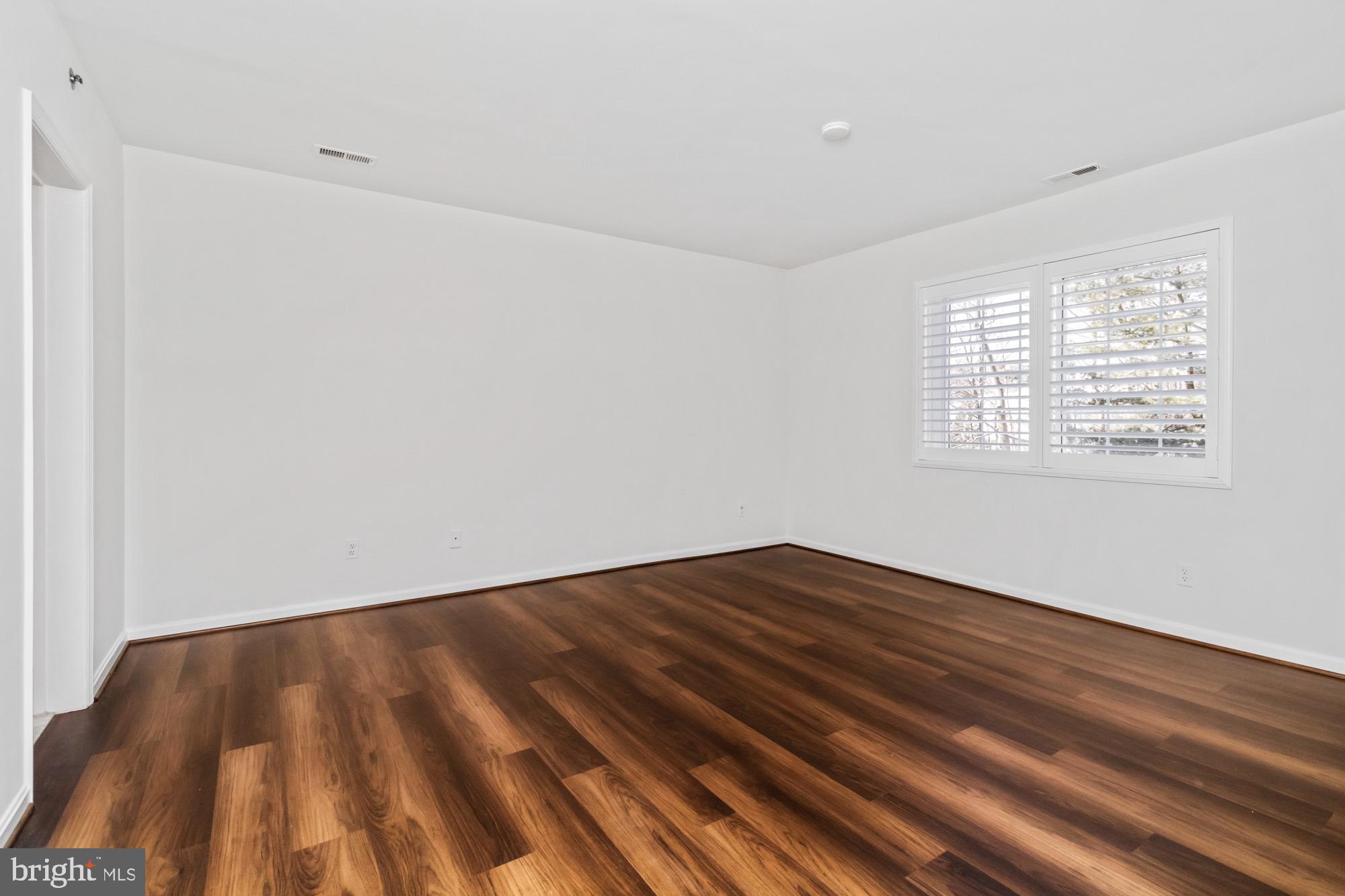 KILCOLMAN GARDEN - Residential Lease