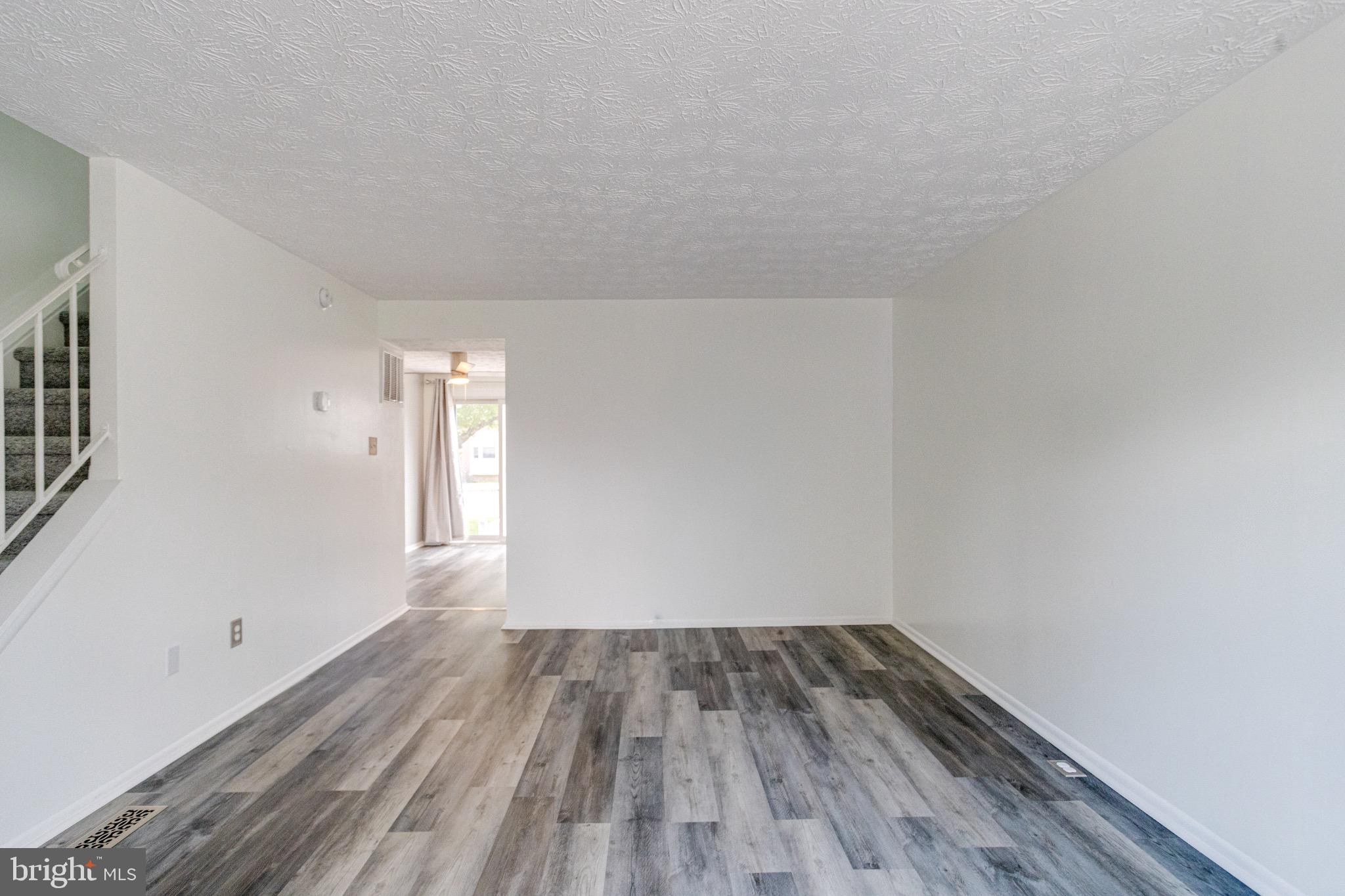 941 REDFIELD ROAD