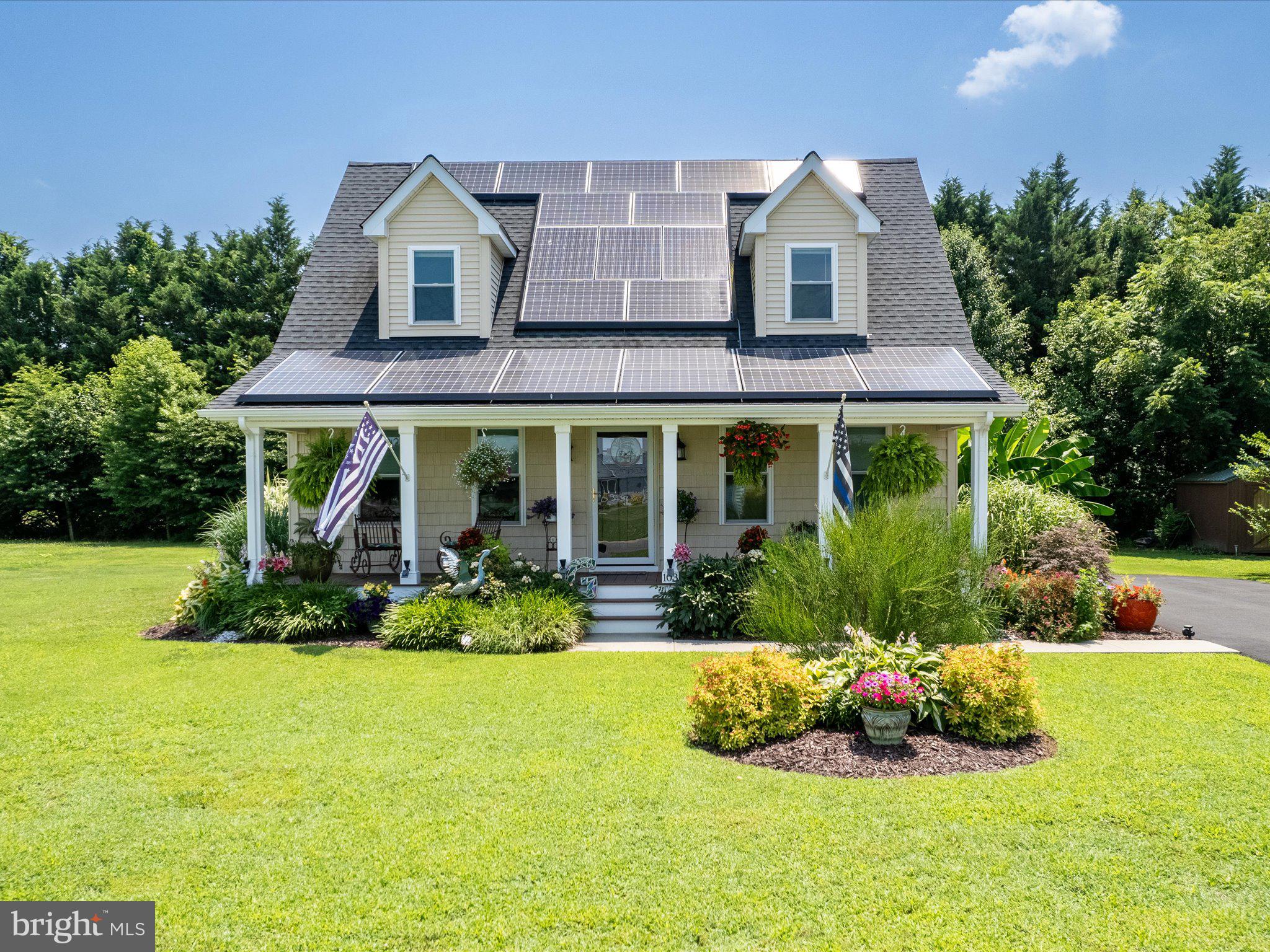 VILLAGE GREEN - Residential