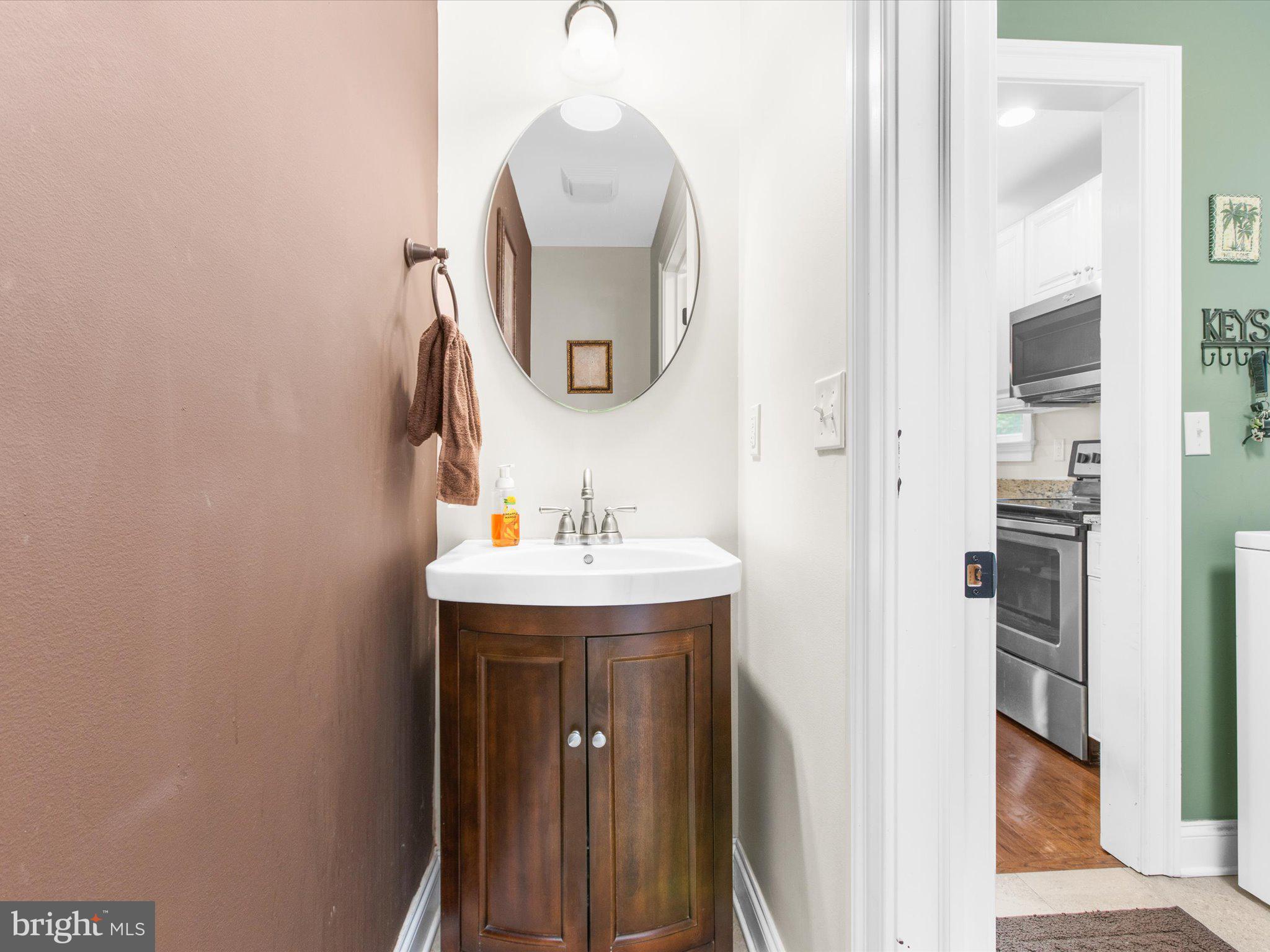 VILLAGE GREEN - Residential