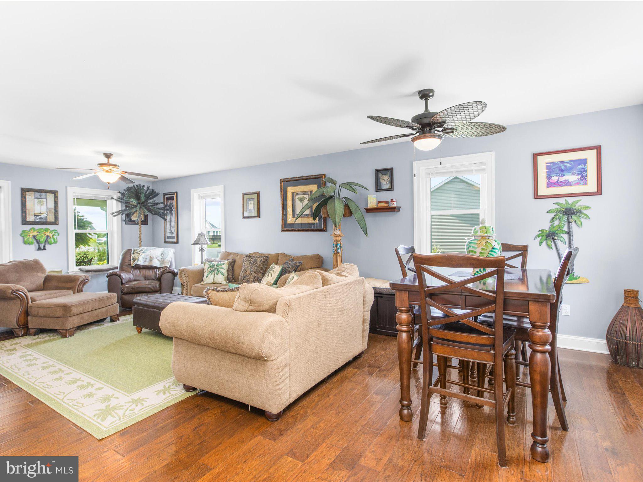 VILLAGE GREEN - Residential