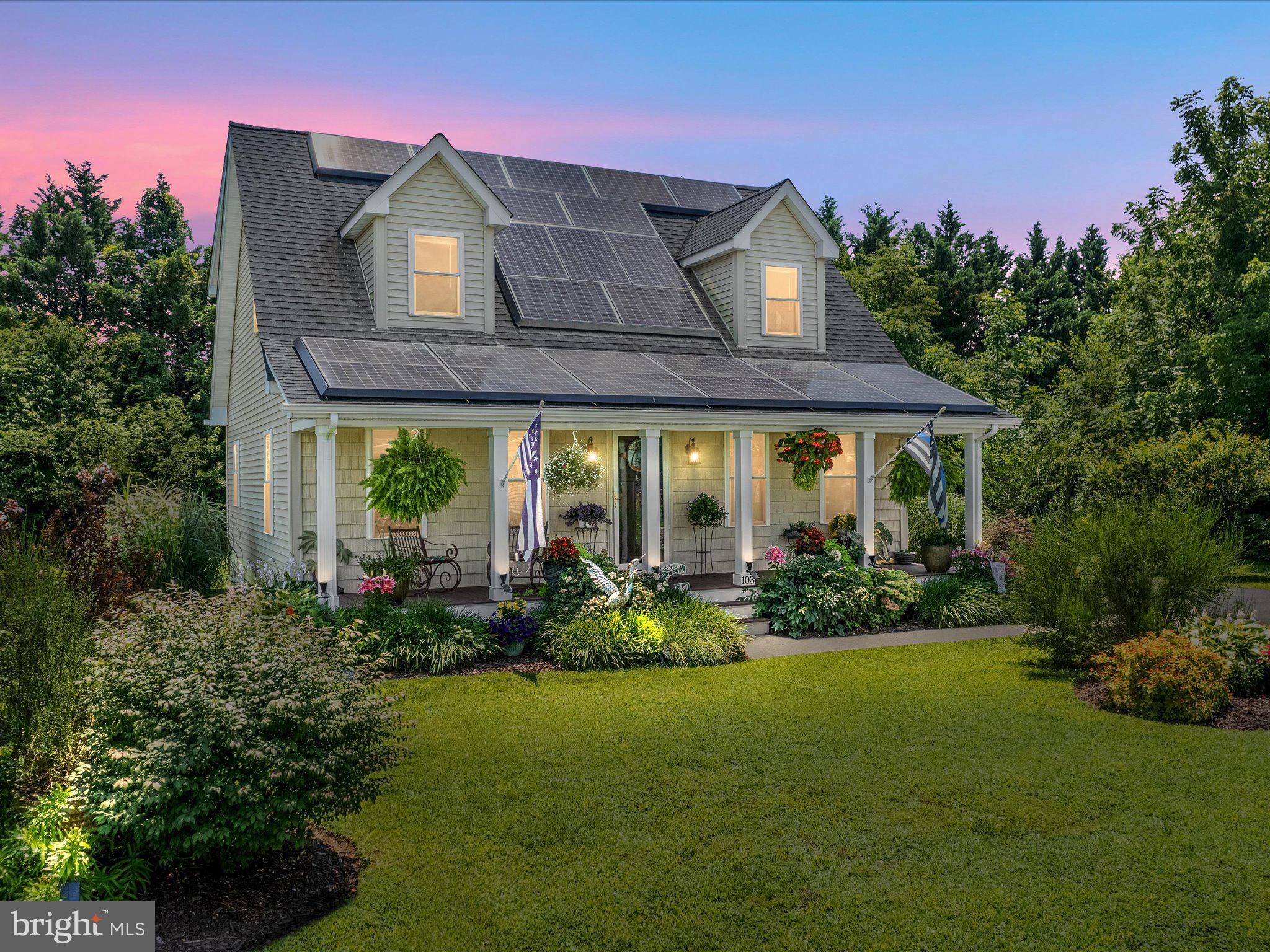 VILLAGE GREEN - Residential