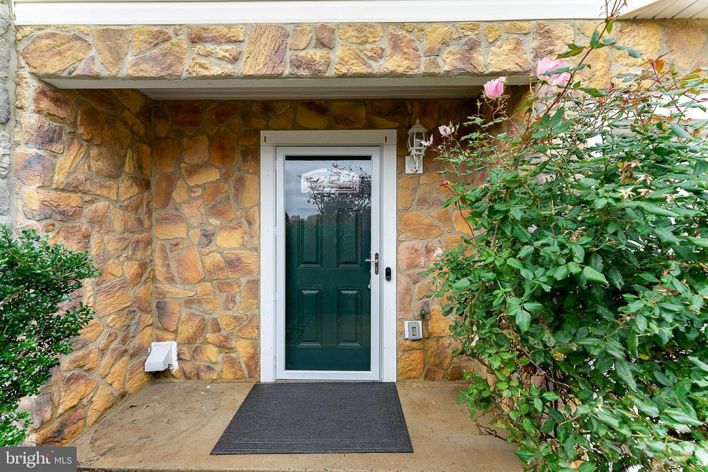 Photo of 5311 Yellow Turtle Place, WOODBRIDGE, VA 22193 (MLS # VAPW2106698)