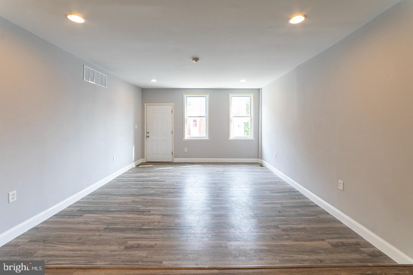 MANAYUNK - Residential Lease