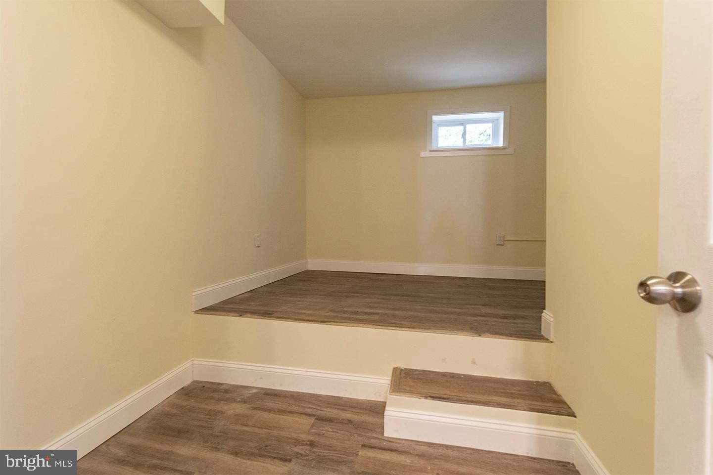 MANAYUNK - Residential Lease