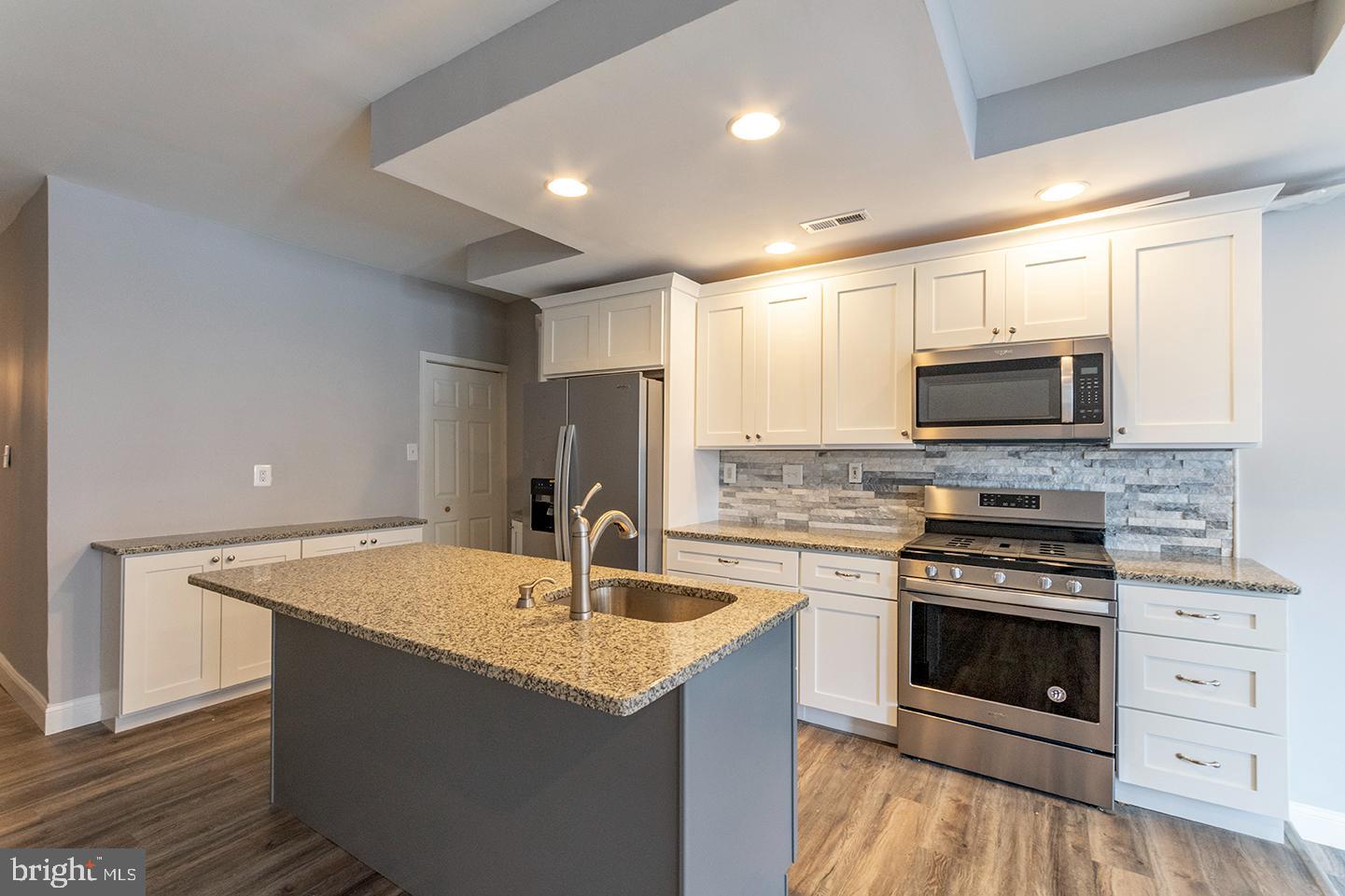 MANAYUNK - Residential Lease